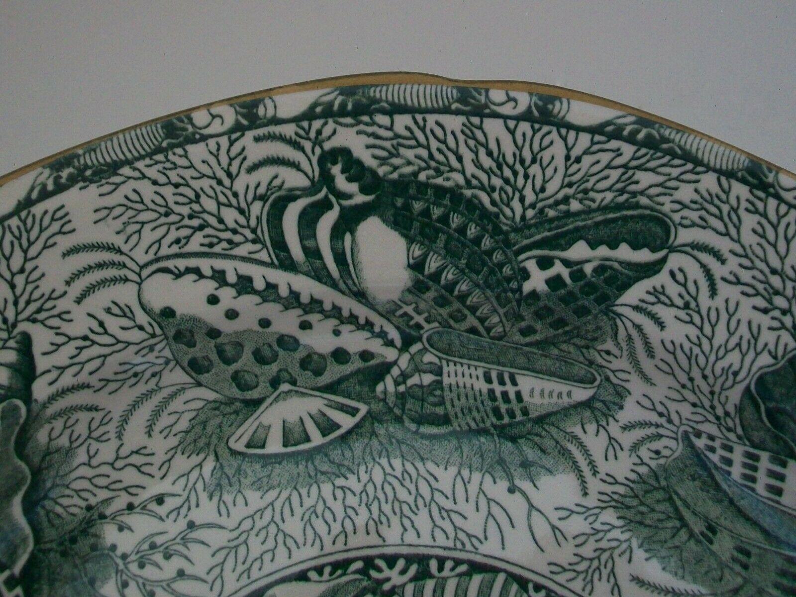 Ceramic MOTTAHEDEH, Torquay, 4 Green Transfer Decorated Dinner Plates, Circa 1990's