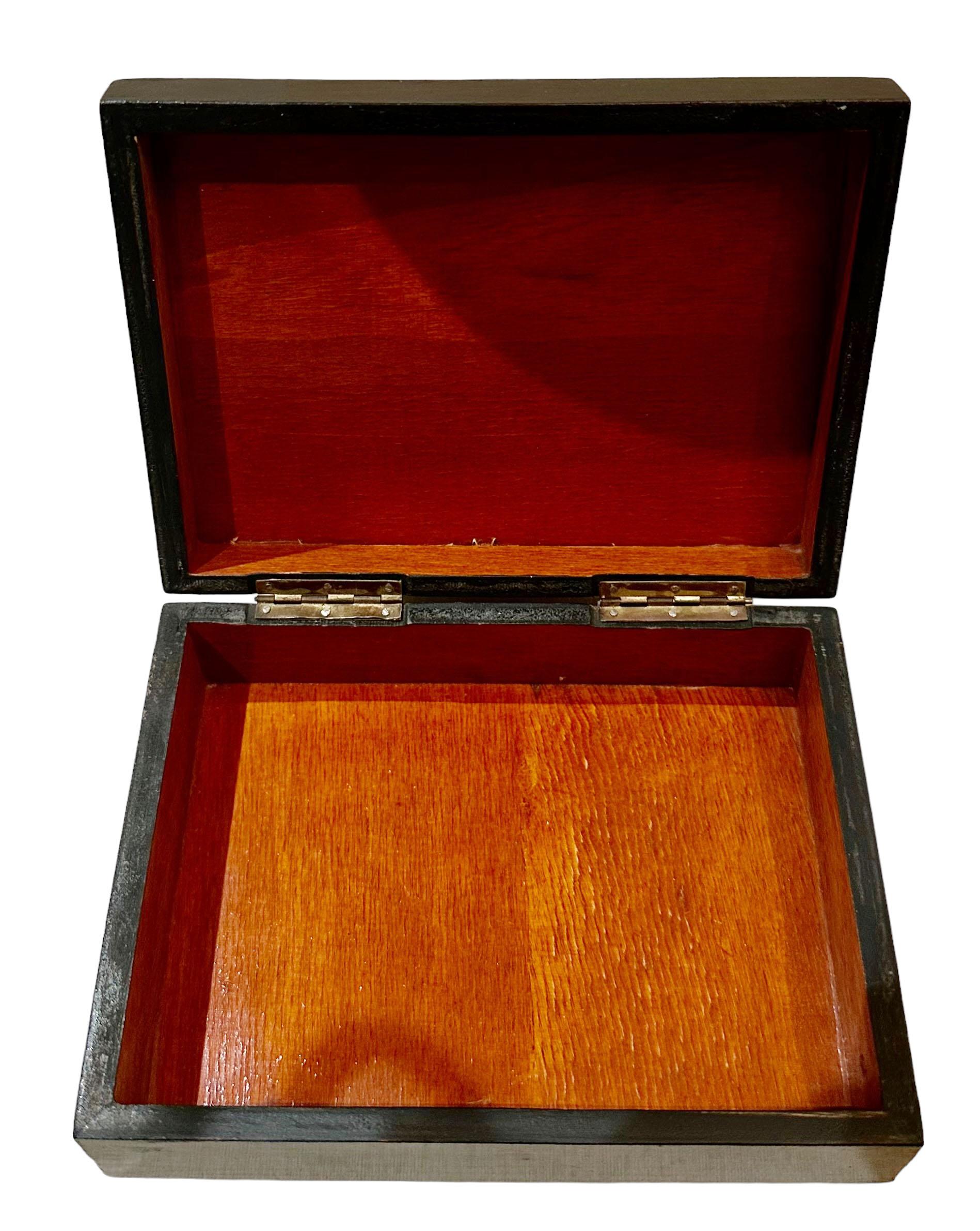 Italiano Scatola di legno Mottahedeh in vendita