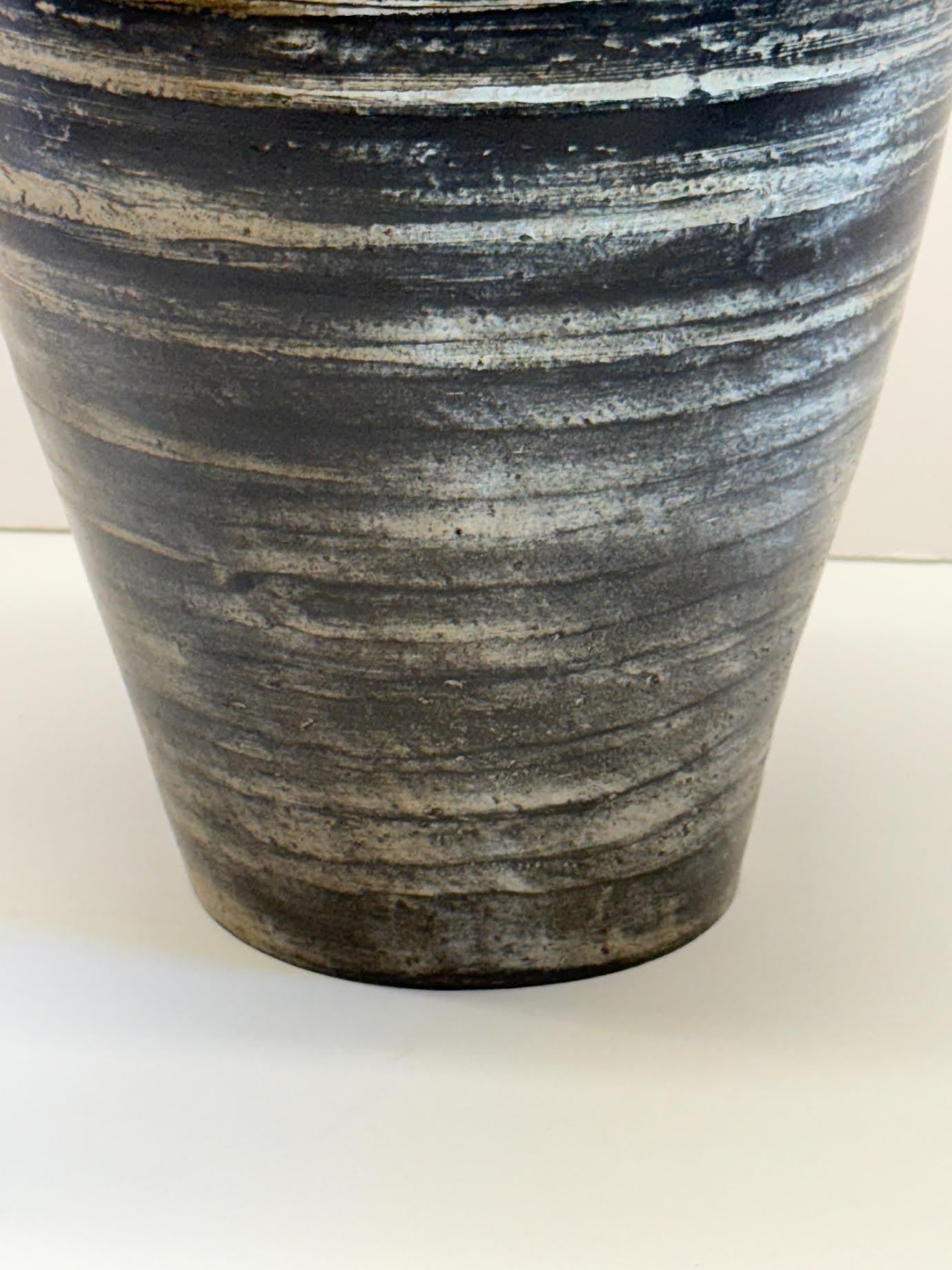 Mottled Black And Tan Textured Ceramic Pair Lamps, China, Contemporary In New Condition For Sale In New York, NY