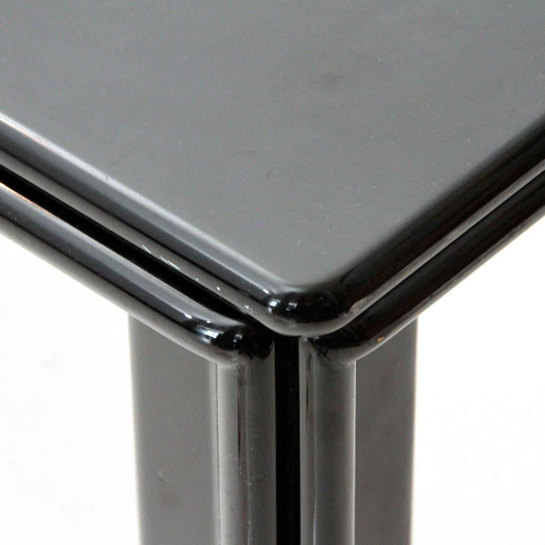 Late 20th Century Mou Lacquered Black Table by Tobia Scarpa for Molteni, 1970s