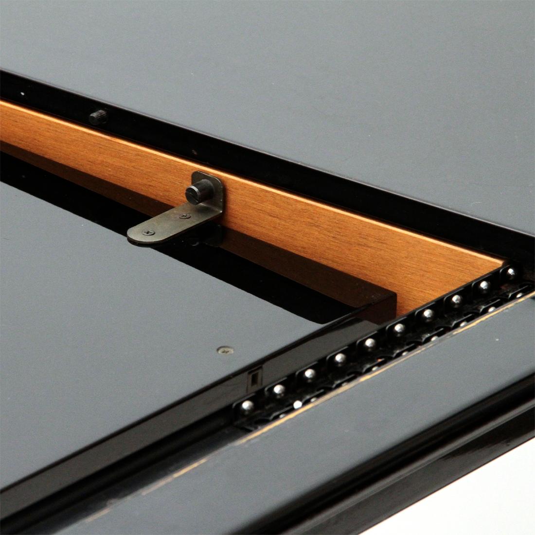 Mou Lacquered Black Table by Tobia Scarpa for Molteni, 1970s 2
