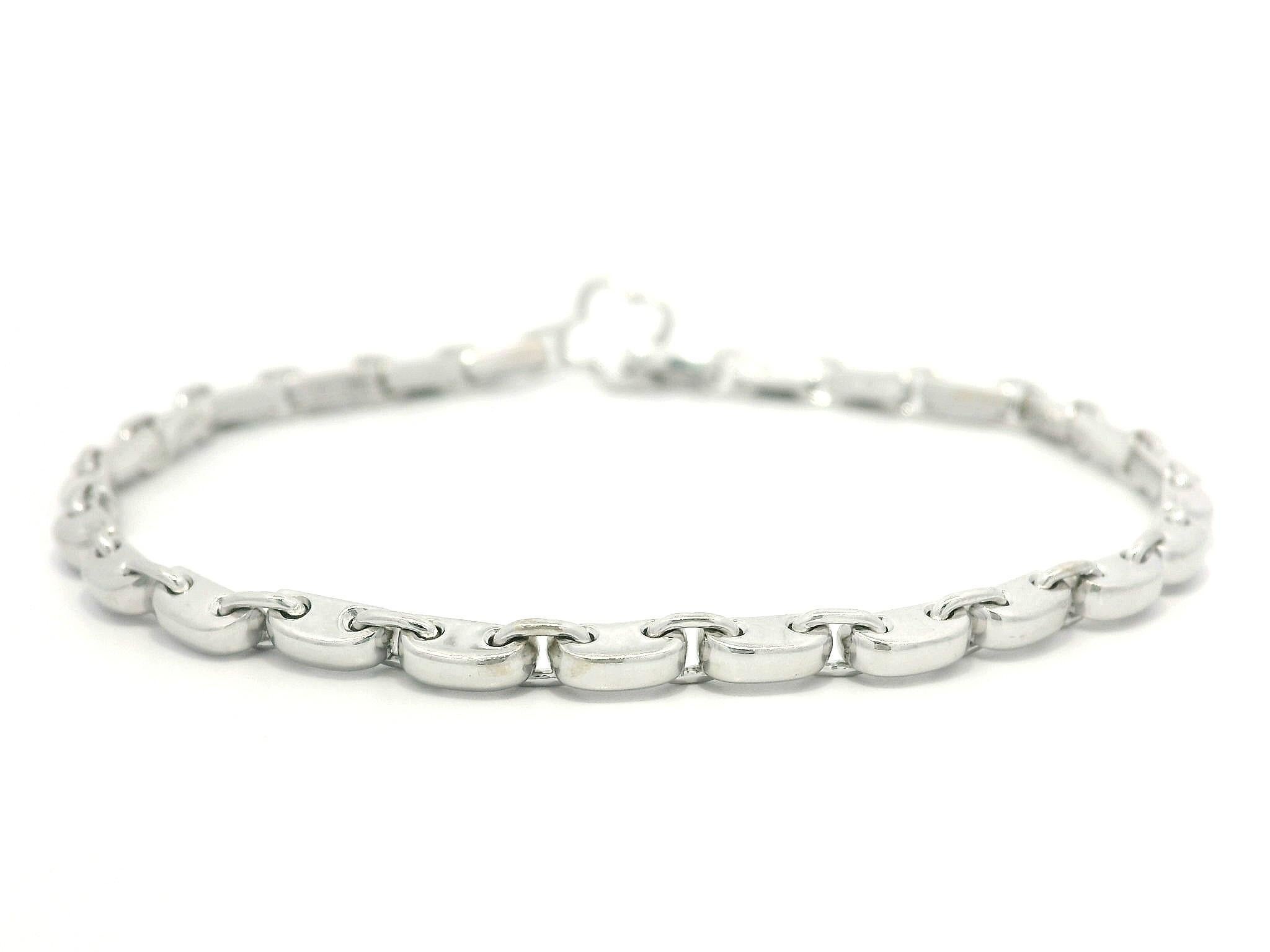 Mouawad Bracciale A Link in oro bianco 18k lucido con chiusura a quadrifoglio in vendita 4