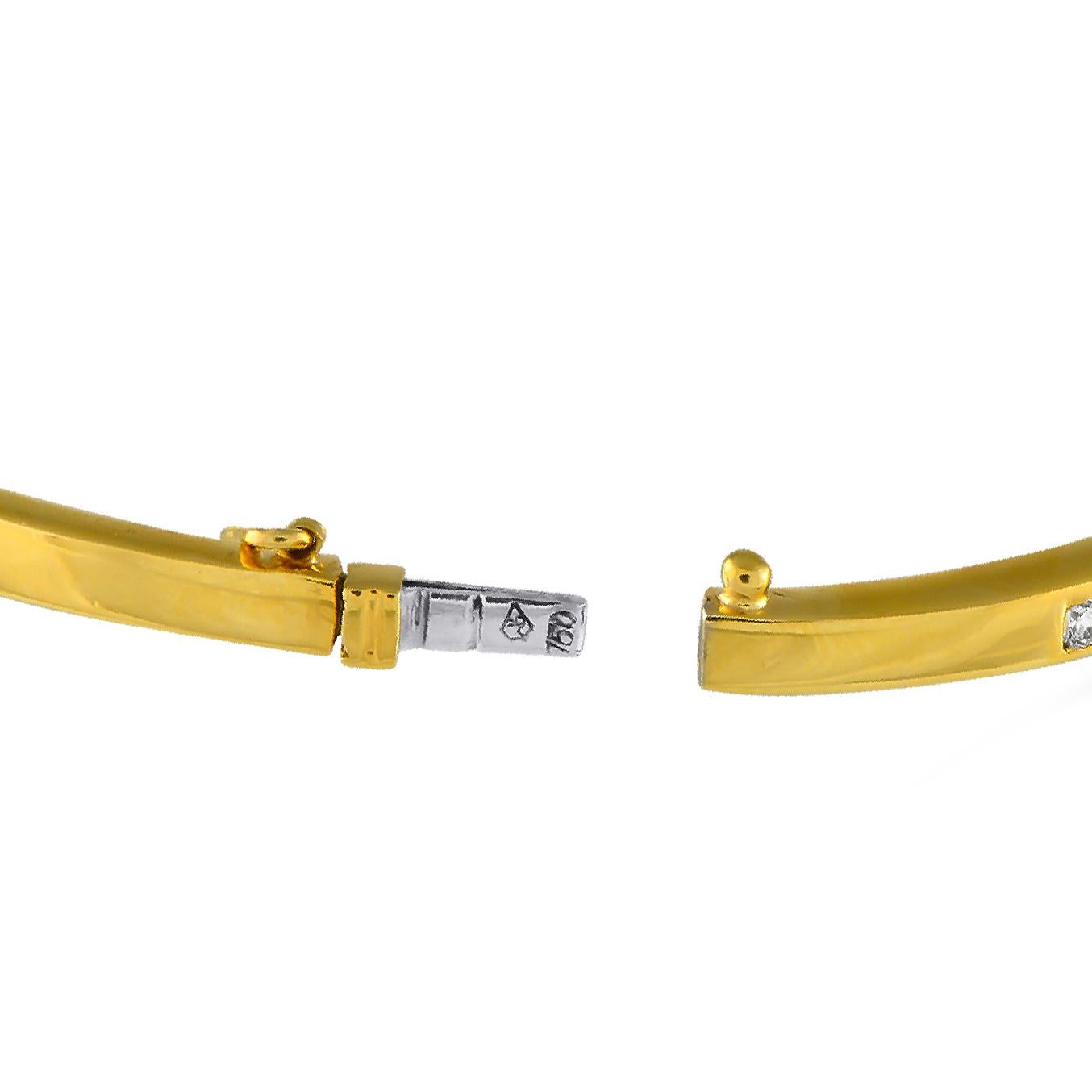 Taille ronde Mouawad Bracelet en or jaune 18 carats avec diamants et saphirs de 0,85 carat en vente