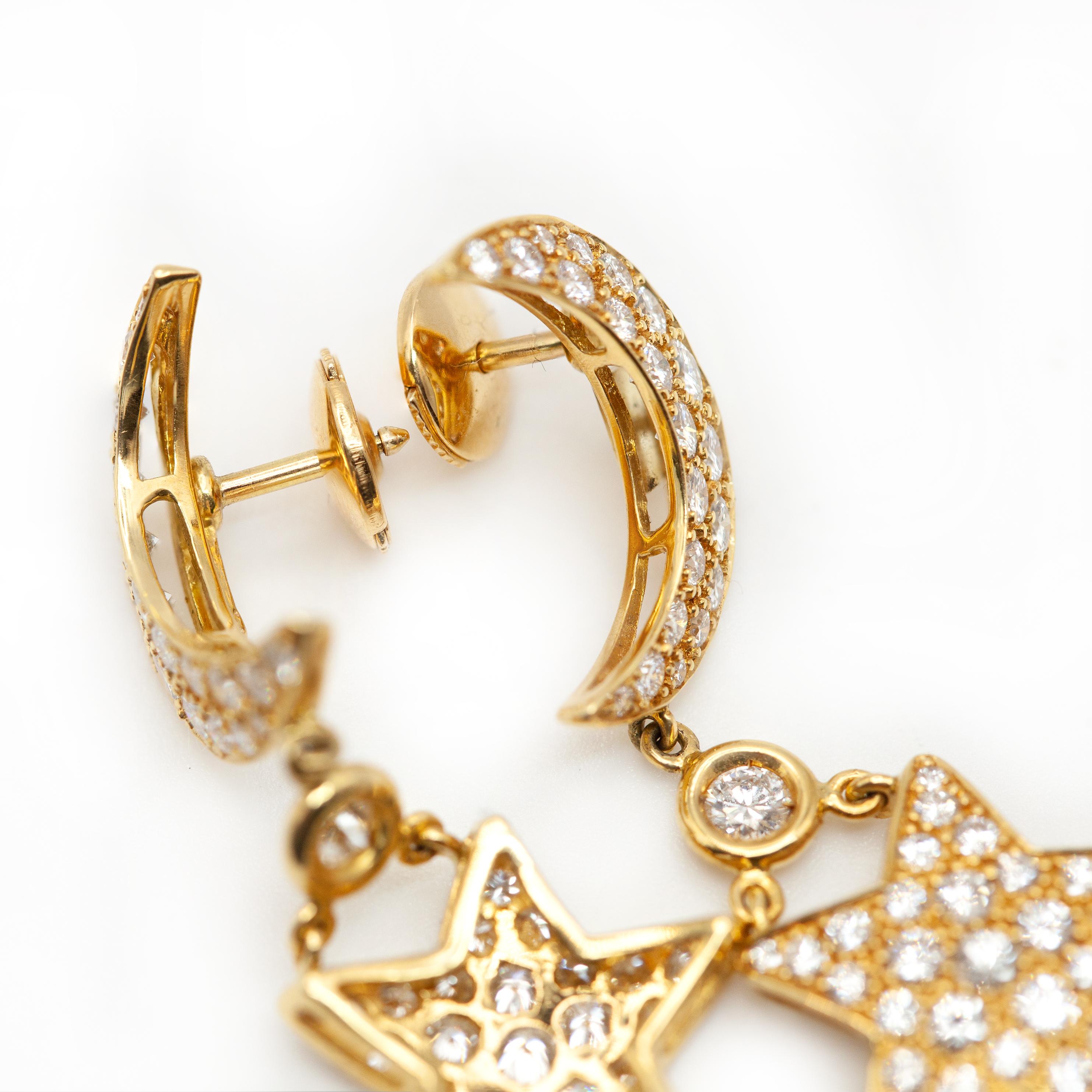 Mouawad 18K Yellow Gold Diamond Crescent moon and Star Drop Earrings Damen im Angebot