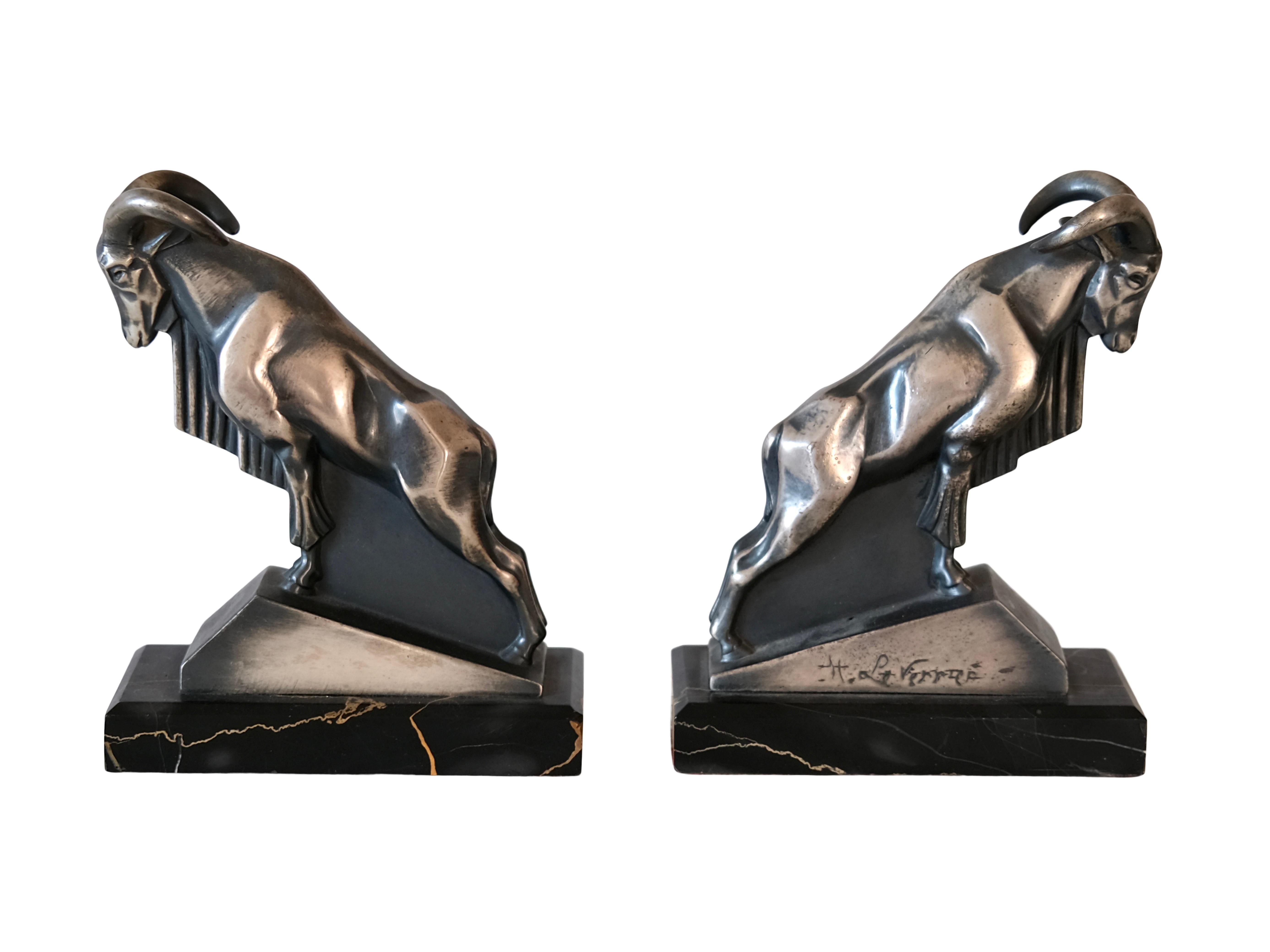 Mouflon Original Art Deco Bookends of Two Aries by Max Le Verrier with Patina In Good Condition In Ulm, DE