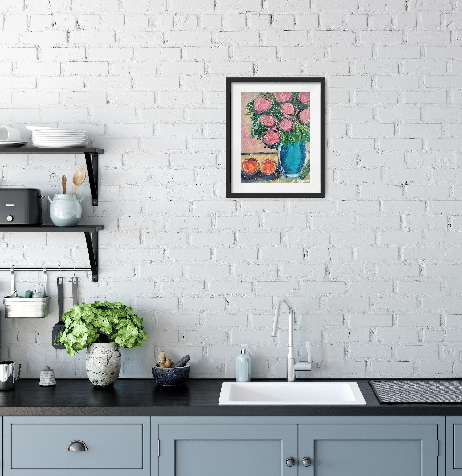 Cette peinture florale impressionniste abstraite expressive contemporaine, Roses et deux pommes, est une œuvre rayonnante de l'artiste française Natalya Mougenot, connue pour sa pratique émotionnellement intuitive et inspirée par la nature. Cette