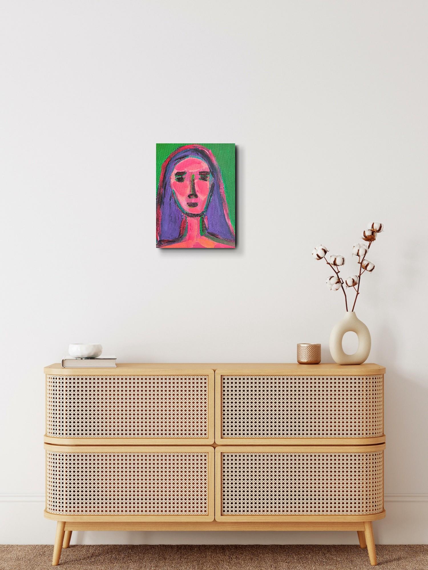 Dieses moderne expressionistische Frauenporträt mit Elementen des Fauvismus und der abstrakten Kunst wurde von der französischen Künstlerin Natalya Mougenot im Rahmen ihrer fortlaufenden, Frauen gewidmeten Serie geschaffen. In diesem Werk versucht