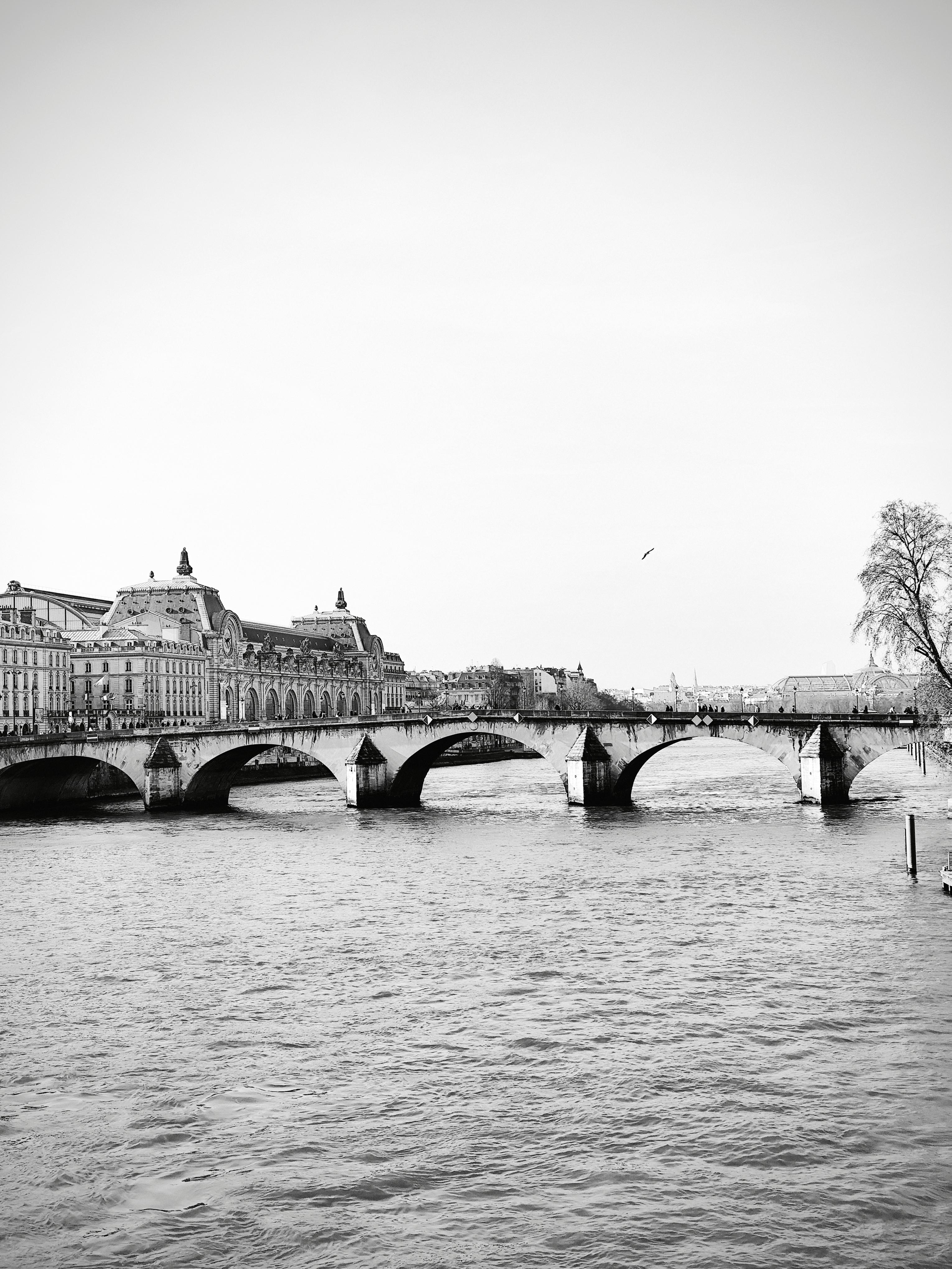 Mougenot Natalya Landscape Photograph - Black/white photo of Paris on matte premium paper "Between Orsay and the Louvre"
