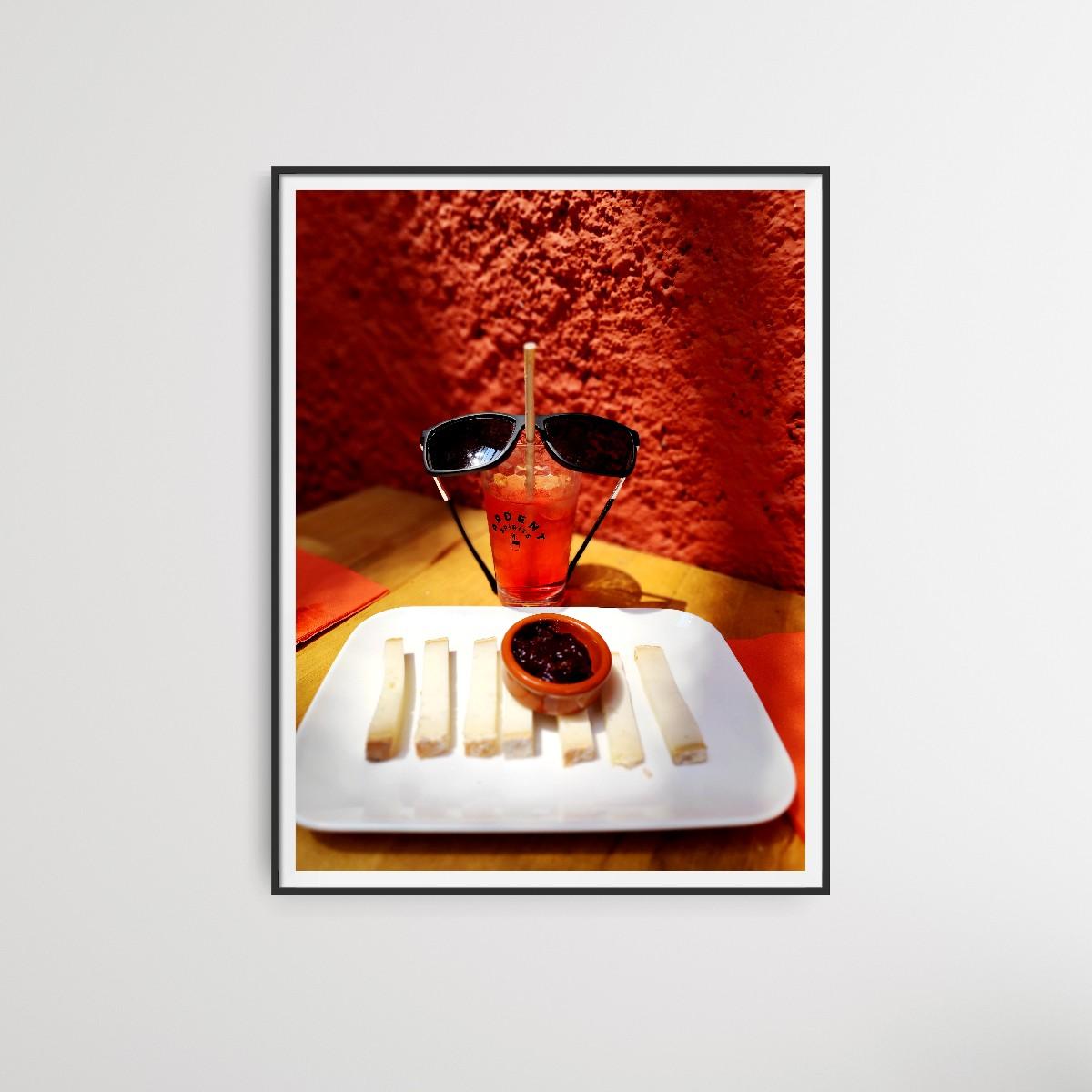 Moderner Stillleben-Fotodruck der modernen Kunst „My grenadine drink moment“ limitierte Auflage im Angebot 6