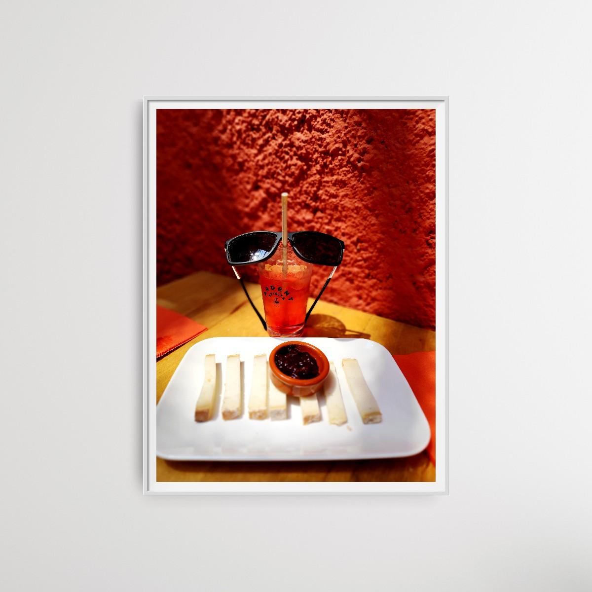 Moderner Stillleben-Fotodruck der modernen Kunst „My grenadine drink moment“ limitierte Auflage im Angebot 4