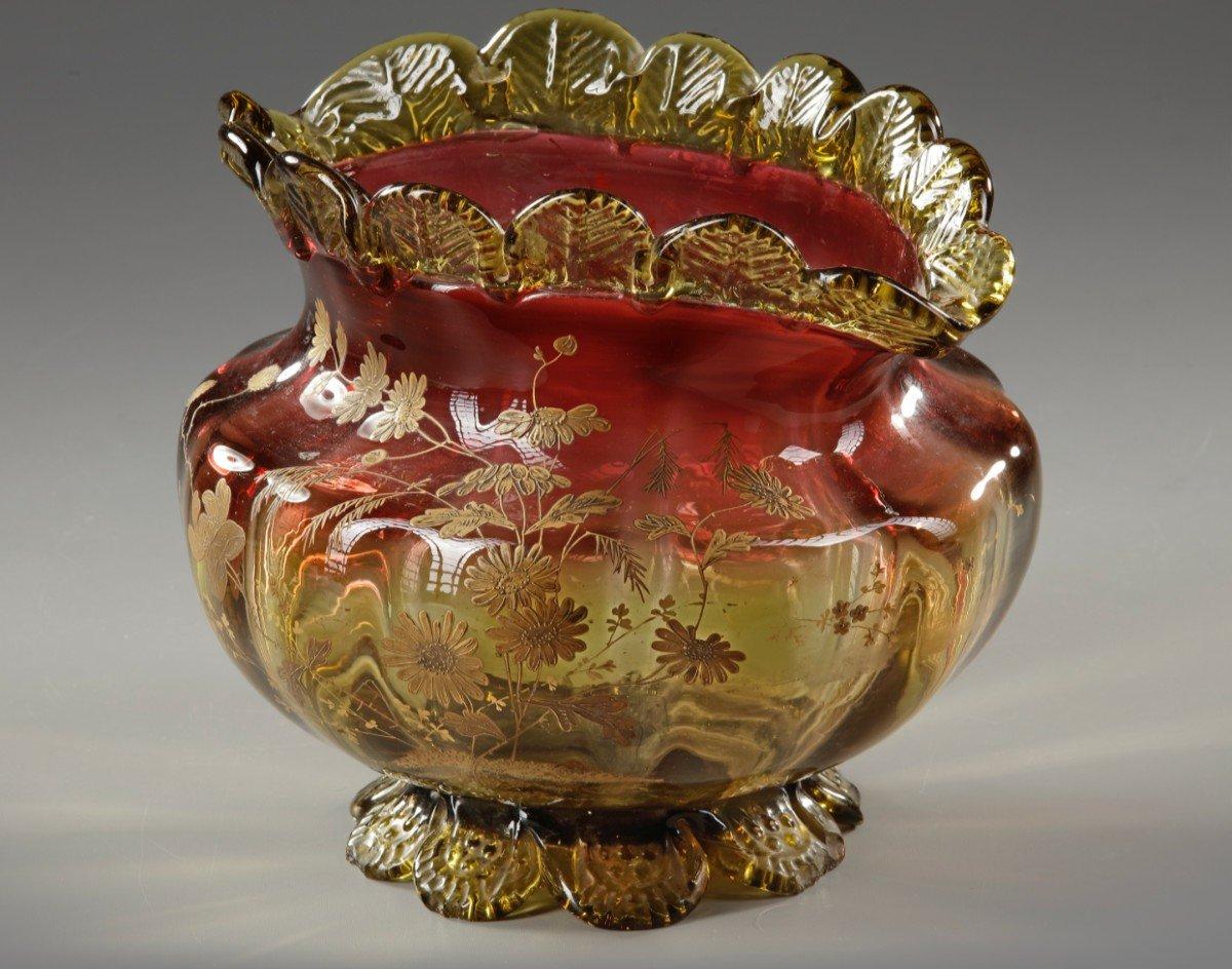 Moulded glass cup late 19th century
Enamelled with gilding
Art Nouveau style
Measure: H 21 cm.