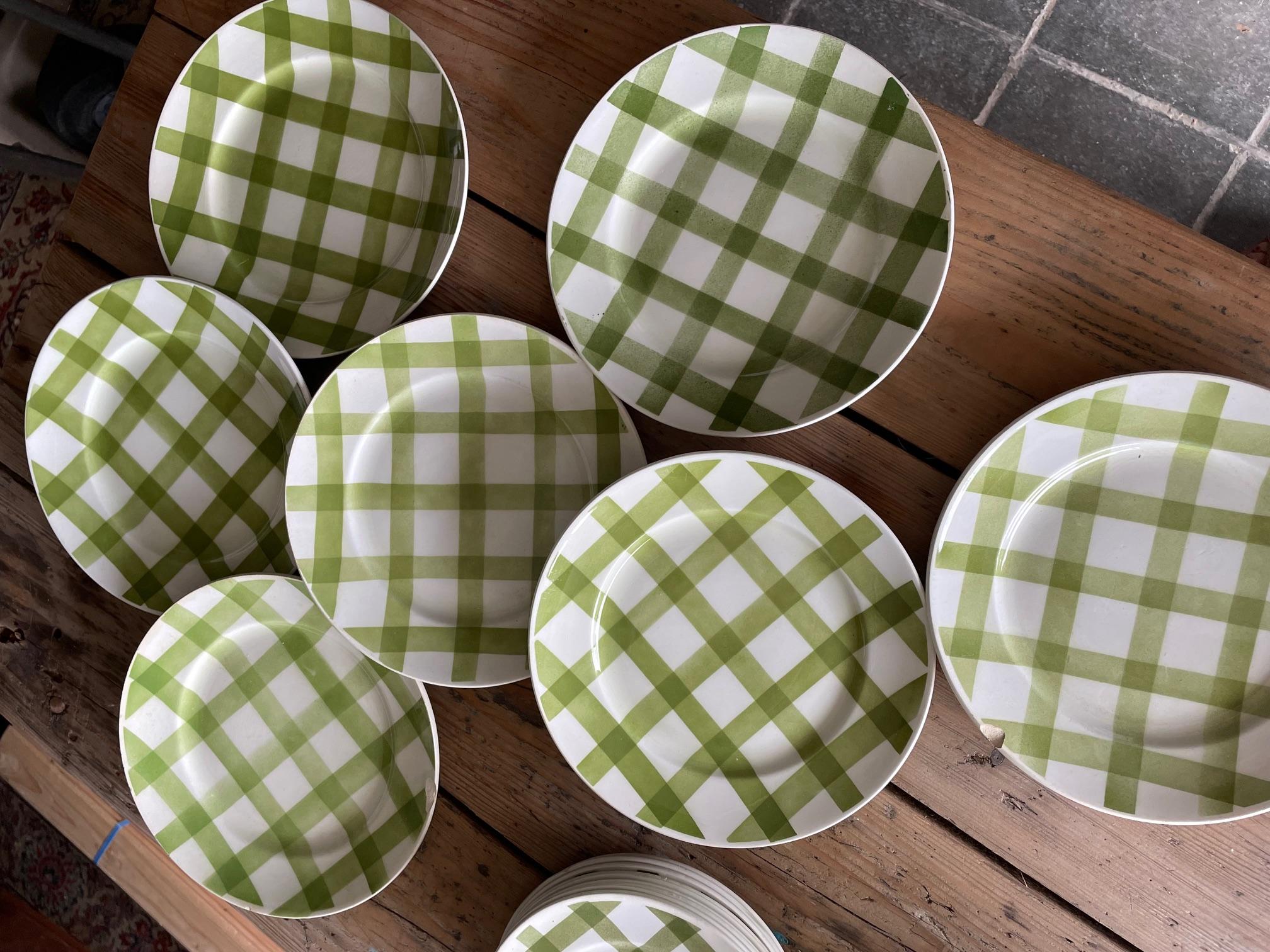 Mid-Century Modern Moulin des Loups green tablecloth dinner service For Sale