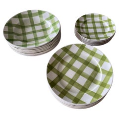 Moulin des Loups green tablecloth dinner service