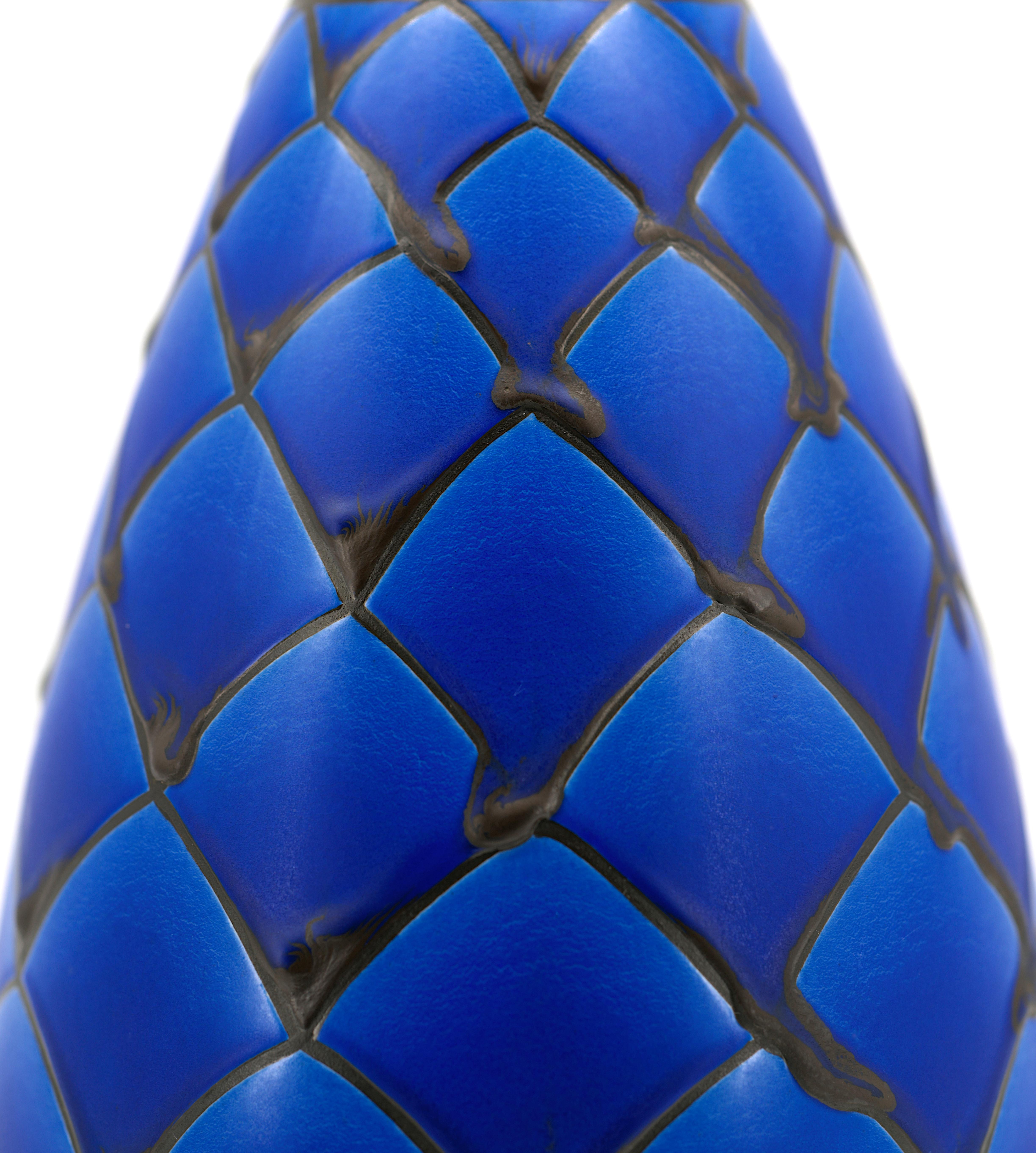 Moulin-des-Loups, Orchies, Paire de vases en céramique Art Déco français 1920 en vente 4