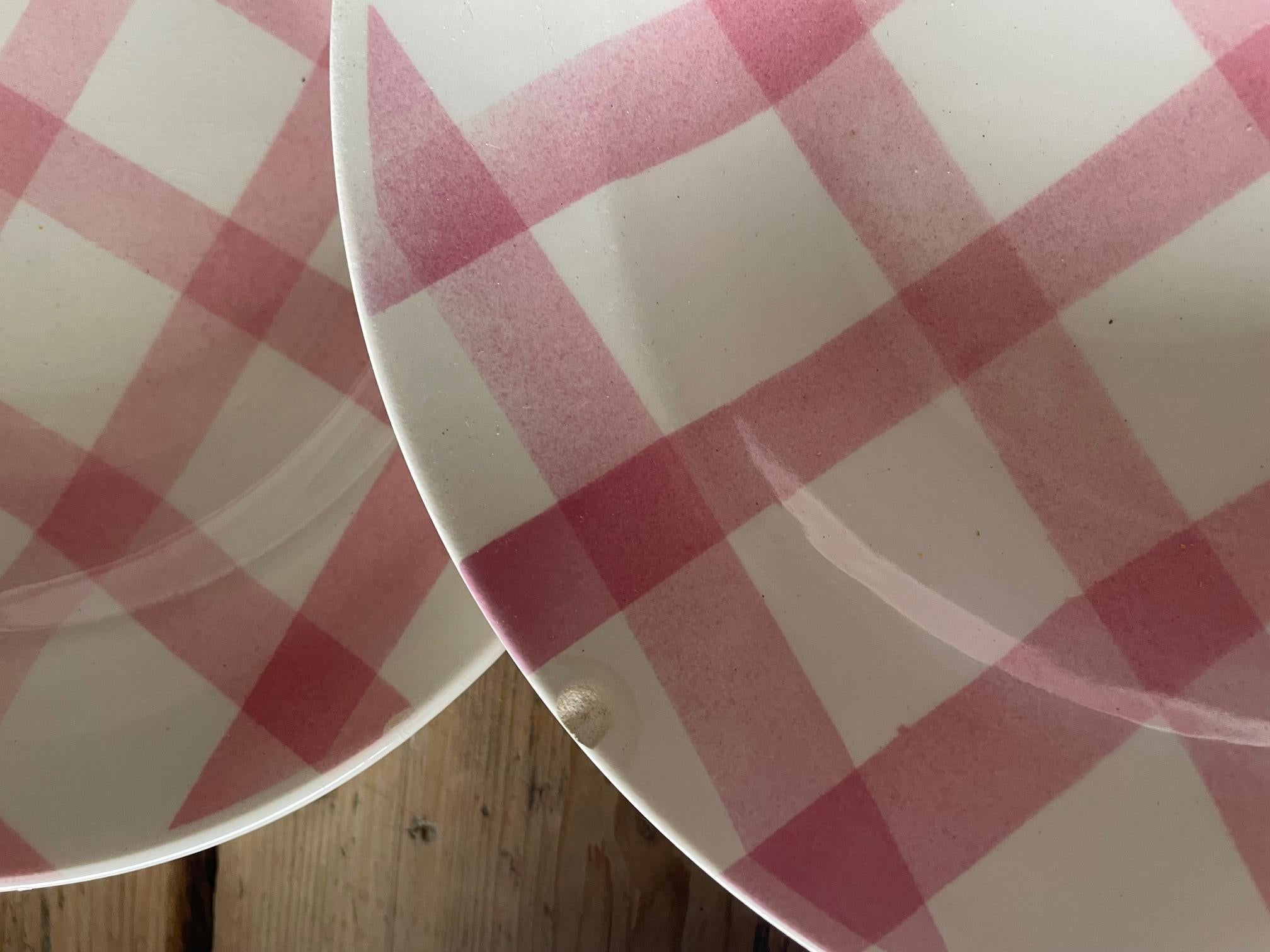 Faience Moulin des Loups pink tablecloth dinner service For Sale