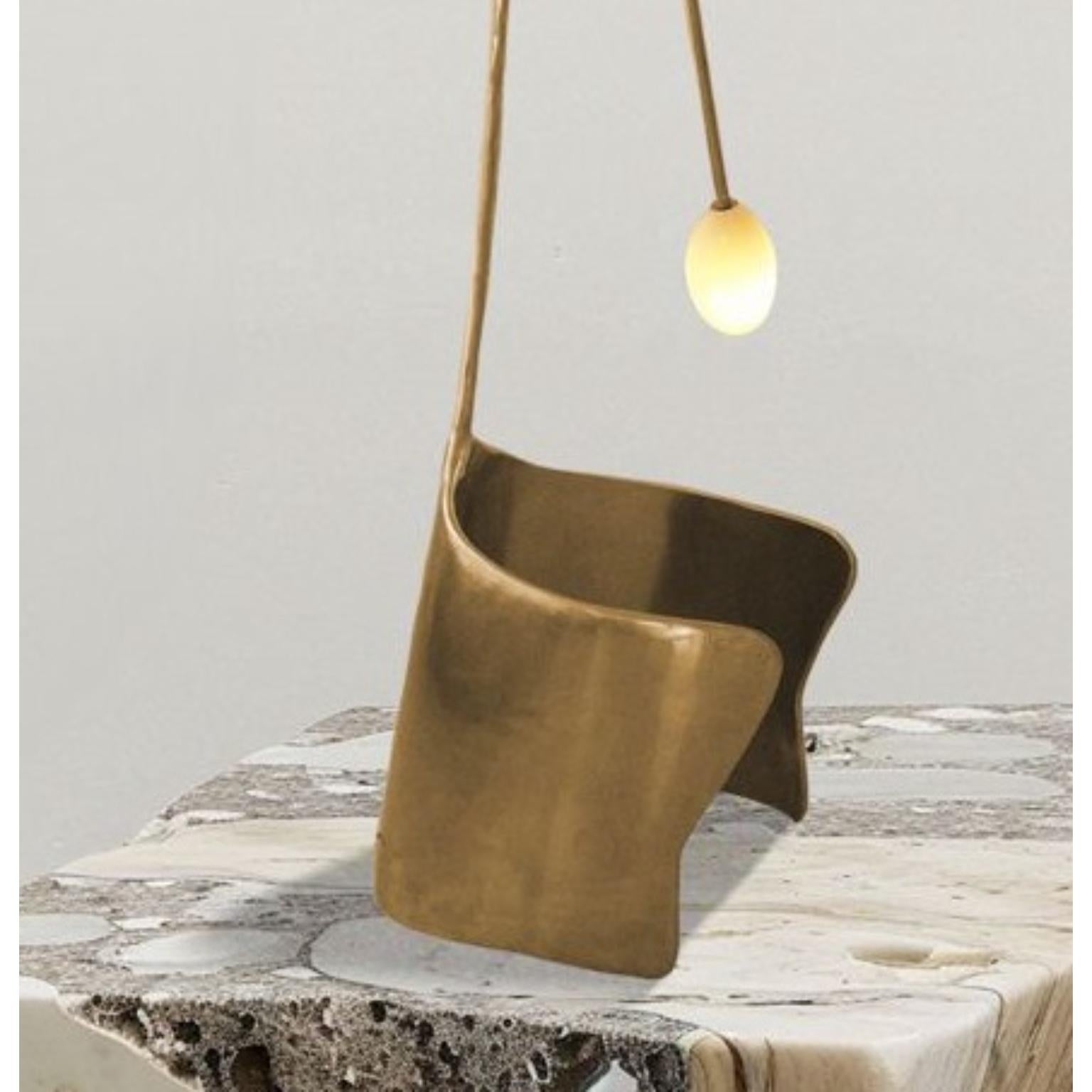 Lámpara de mesa Moulin de latón y cristal soplado a mano de Atelier Ellery Francés en venta