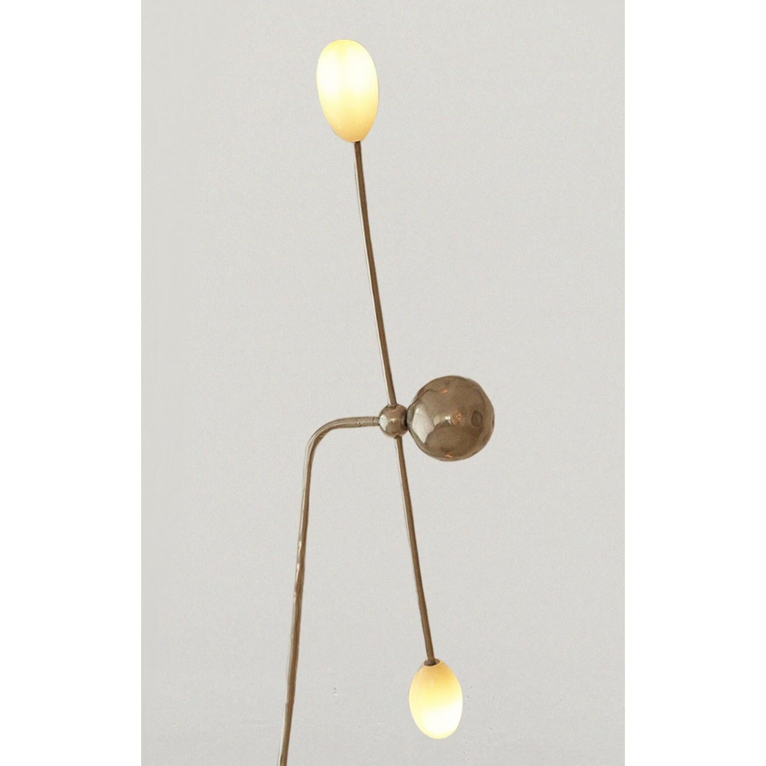 Lámpara de mesa Moulin de latón y cristal soplado a mano de Atelier Ellery en Nuevo estado para la venta en Geneve, CH