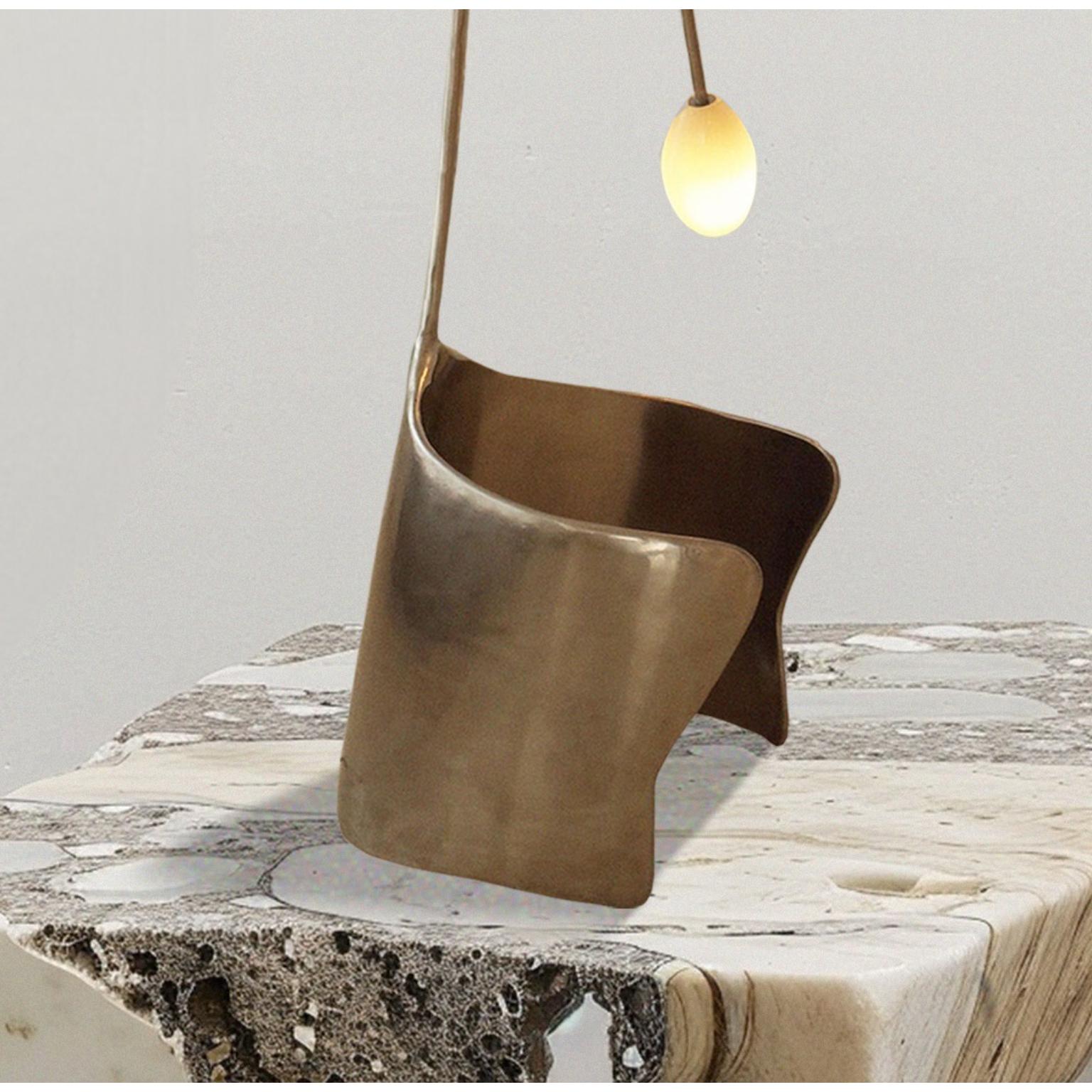 Lámpara de mesa Moulin de latón y cristal soplado a mano de Atelier Ellery Siglo XXI y contemporáneo en venta