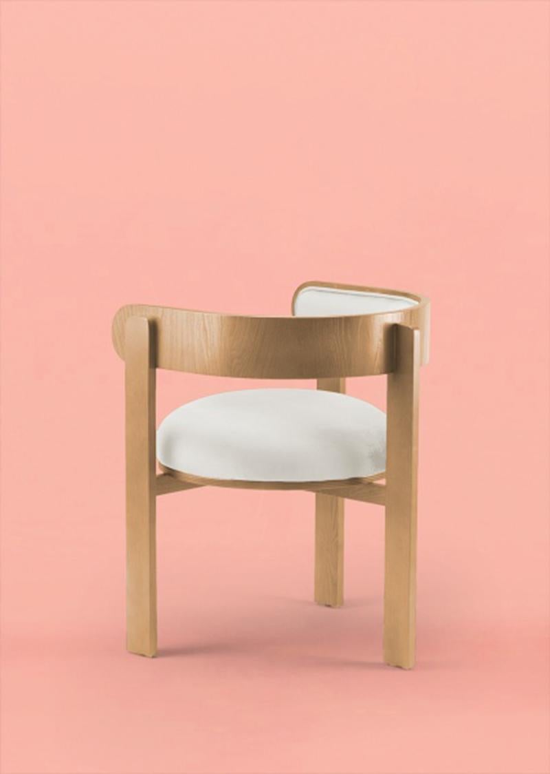 round shape chair