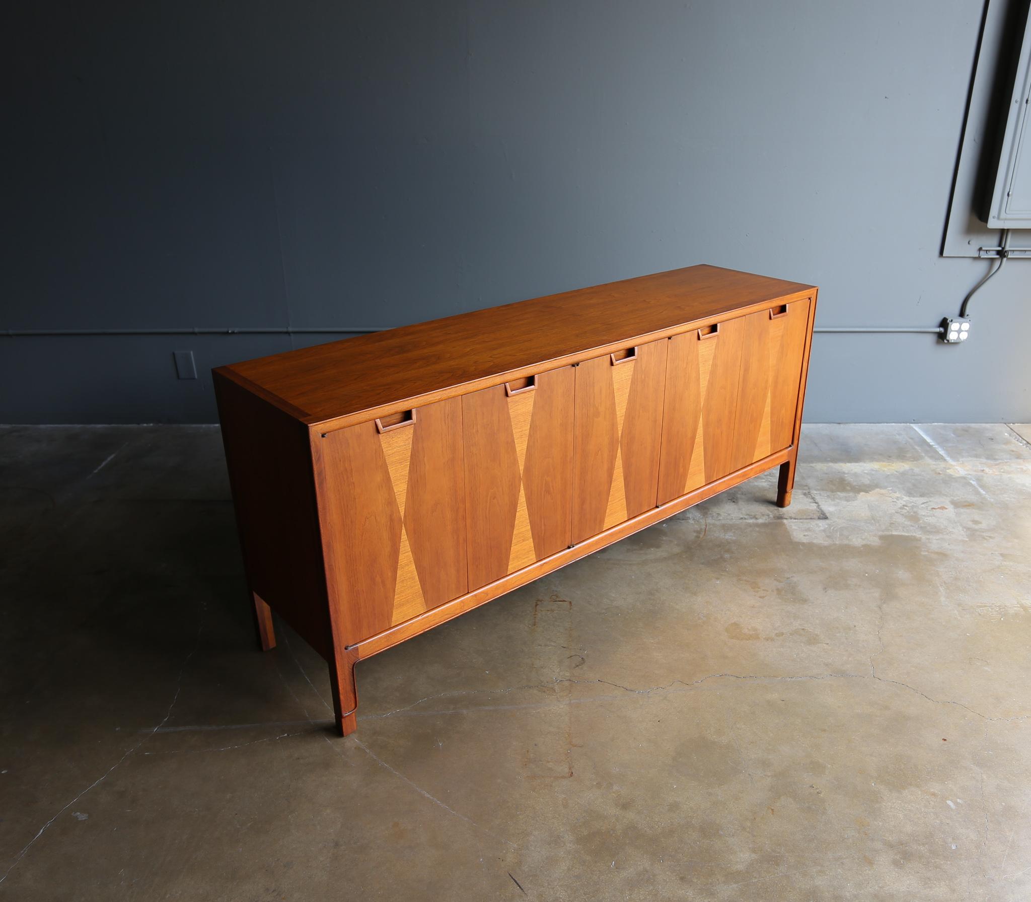 Mount Airy JANUS Collection walnut cabinet. circa 1960.