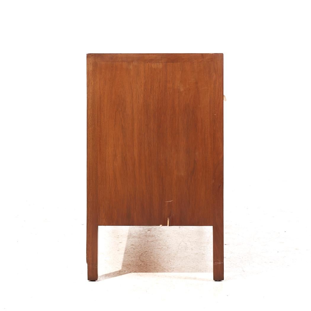 Mount Airy Janus Mid Century Walnut 14 Drawer Lowboy Dresser In Good Condition For Sale In Countryside, IL