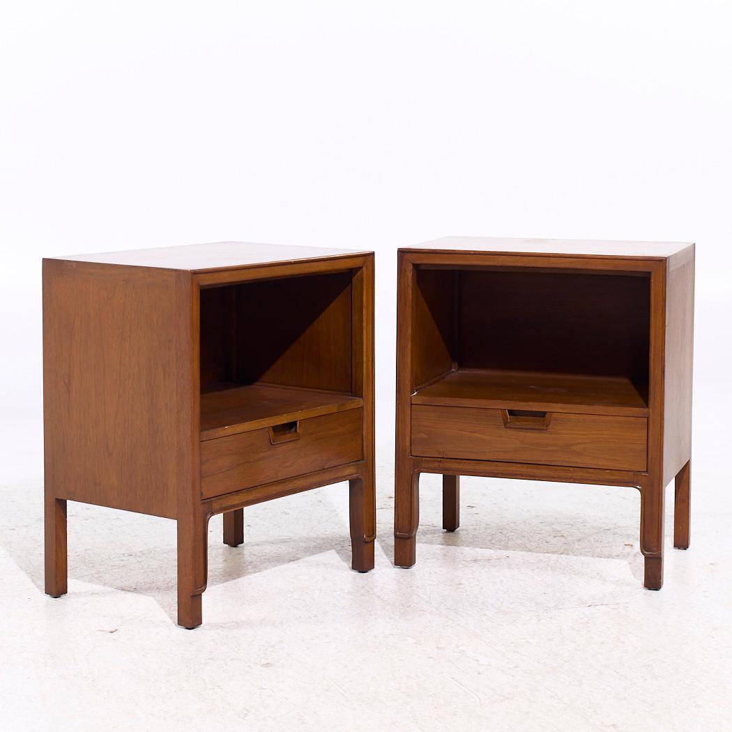 Mount Airy Janus Mid Century Walnut Nightstands - Pair

Each nightstand measures: 21 wide x 15 deep x 25.25 inches high

This price includes getting this piece in what we call restored vintage condition. That means the piece is permanently fixed