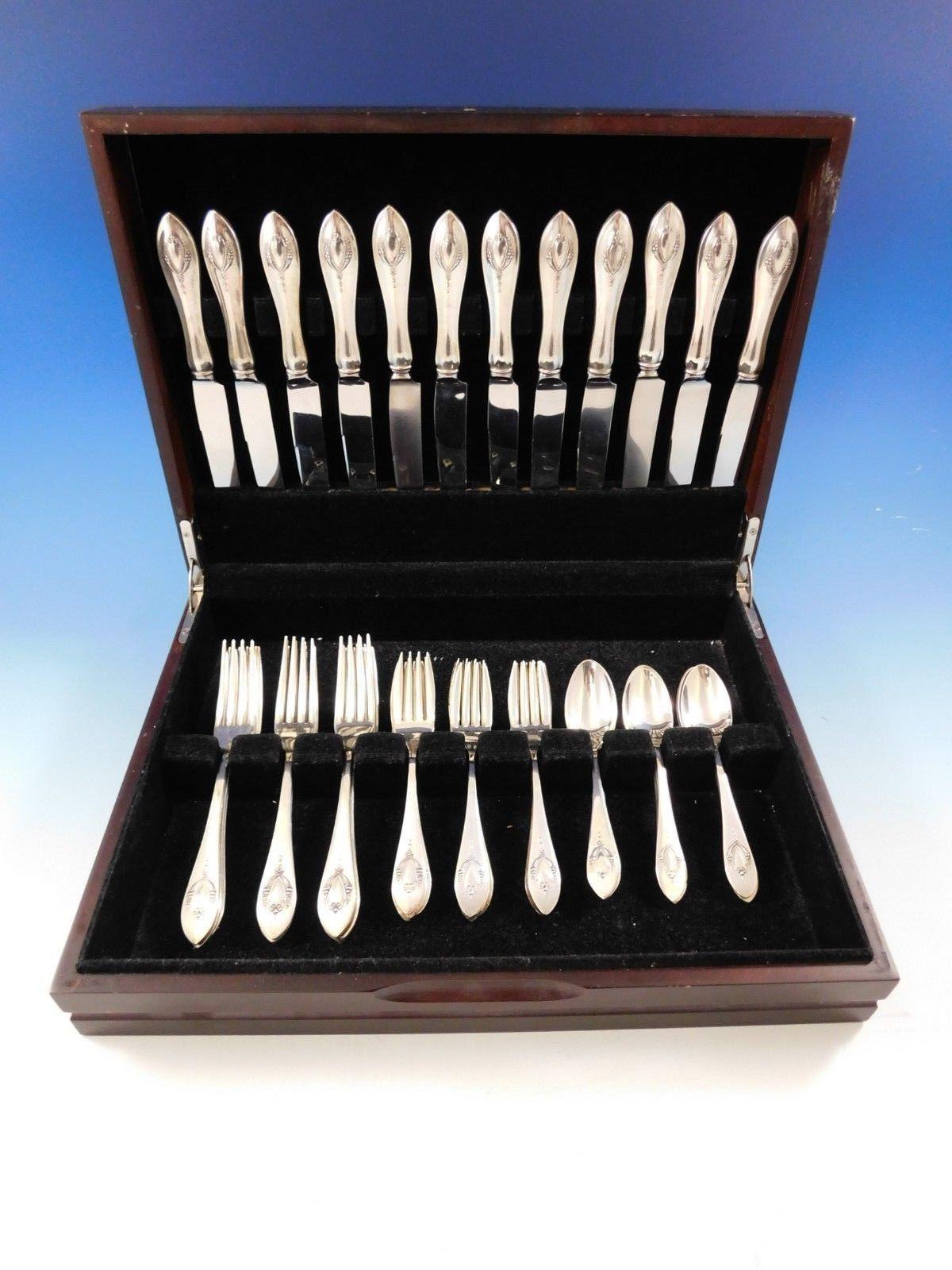 Mount Vernon by Lunt sterling silver flatware set, 48 pieces. This set includes:

12 knives, 9 3/8