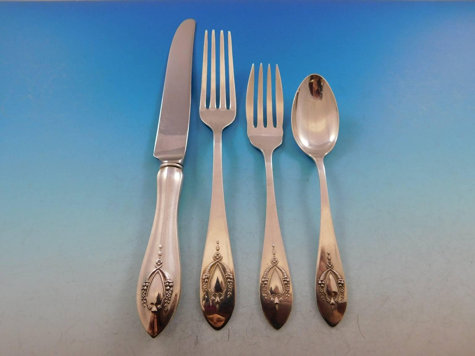 Mount Vernon by Lunt Sterling Silver Flatware Set for 8 Service 41 Pieces In Excellent Condition For Sale In Big Bend, WI