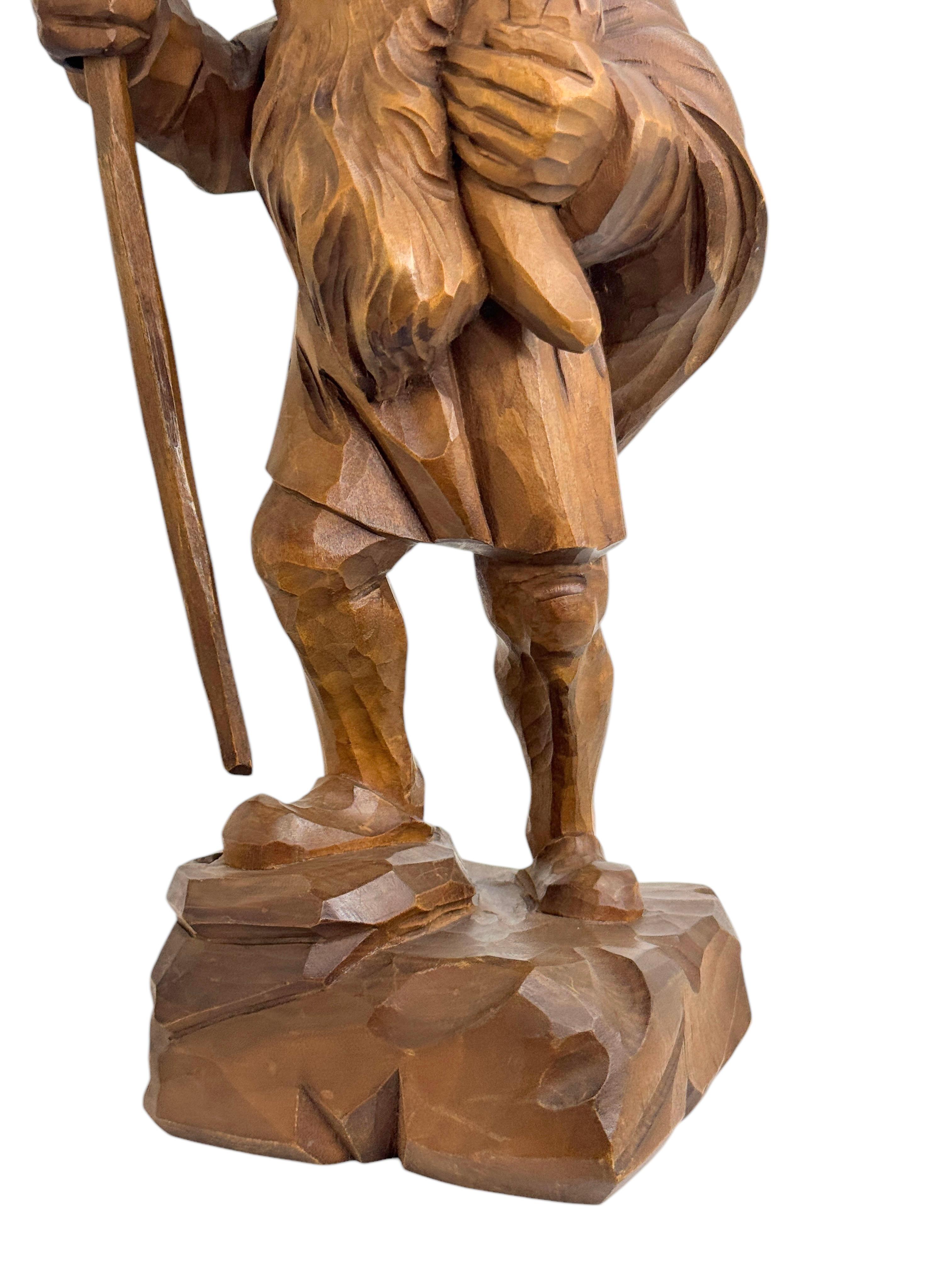 Statue des Bergmannes „The Mountain Ghost“ aus Holz, geschnitzt, Vintage, Deutsch, 1930er Jahre im Angebot 4
