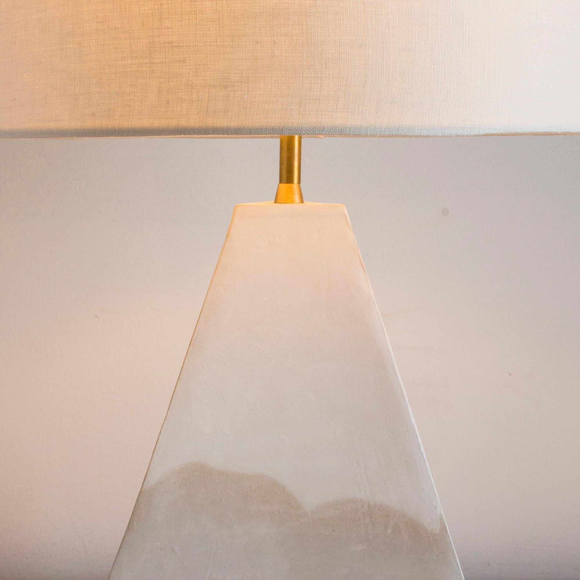 Modern 'Mountain' Matte and Glossy White Geometric Ceramic Table Lamp
