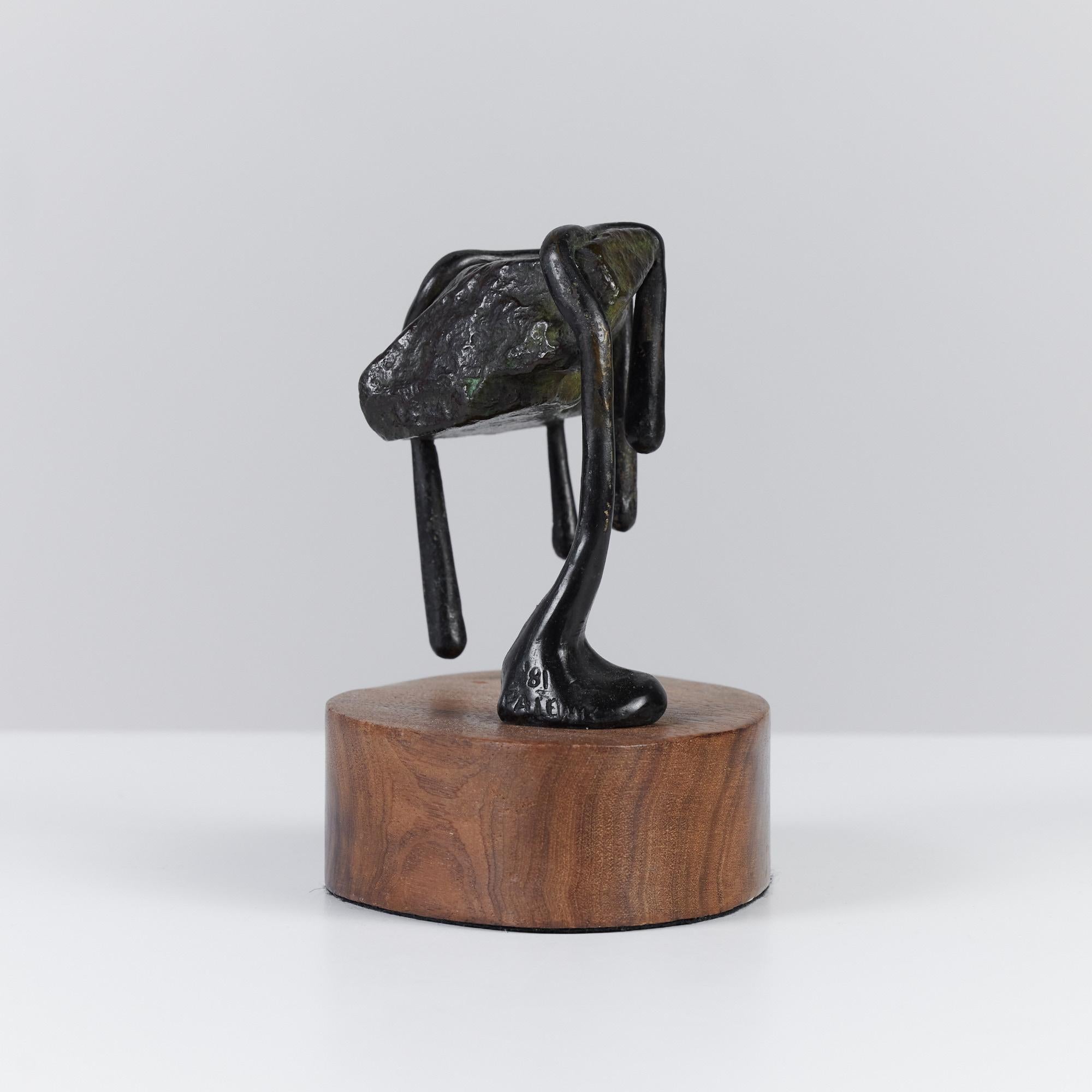 Américain Sculpture abstraite en bronze montée sur pied en vente