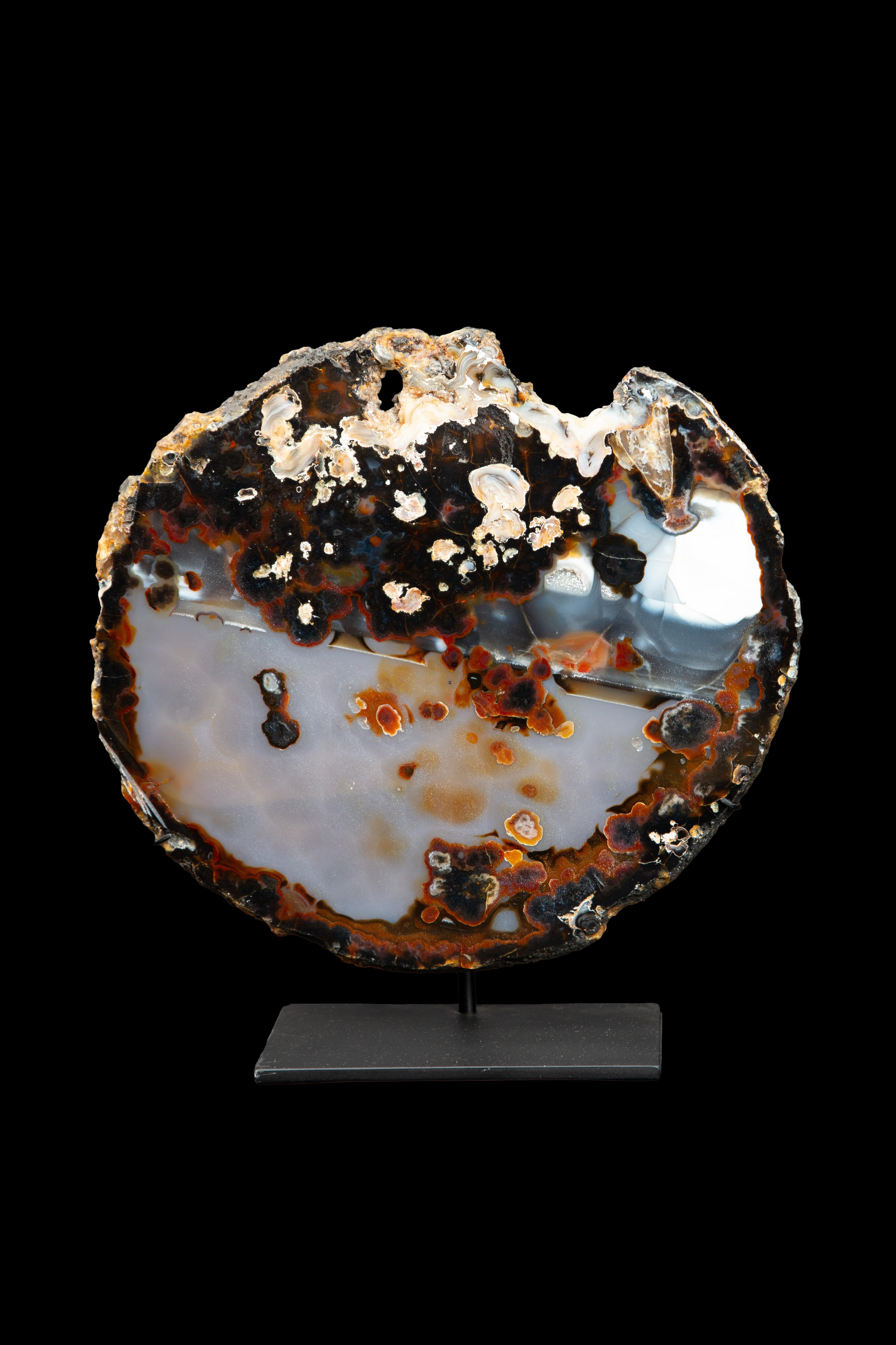 Mounted Agate Slice:

Measures: 12.5