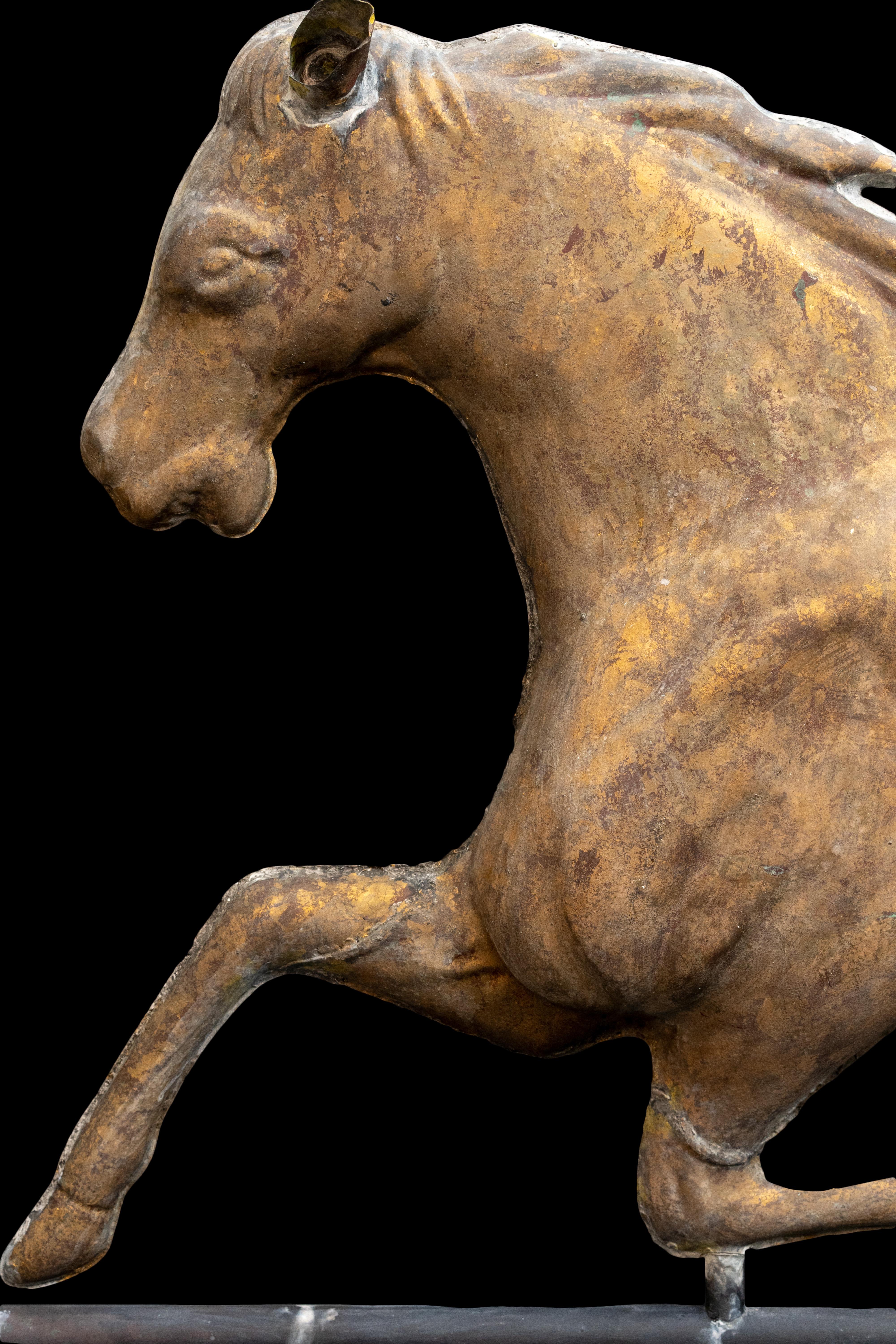 Mounted Full Bodied Gilt Horse Weathervane In Excellent Condition For Sale In New York, NY
