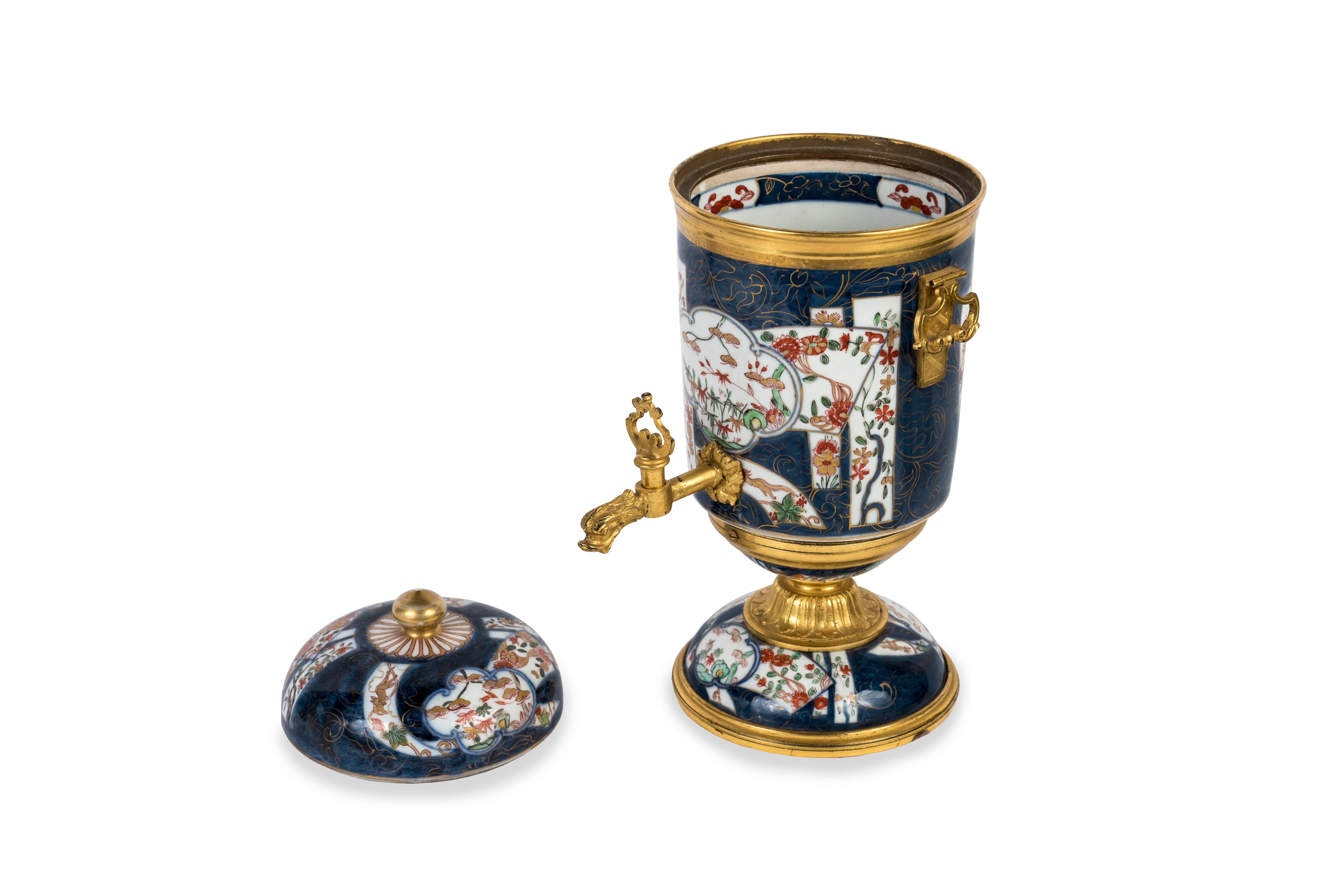 Chinese Mounted Imari Porcelain Perfume Fountain For Sale