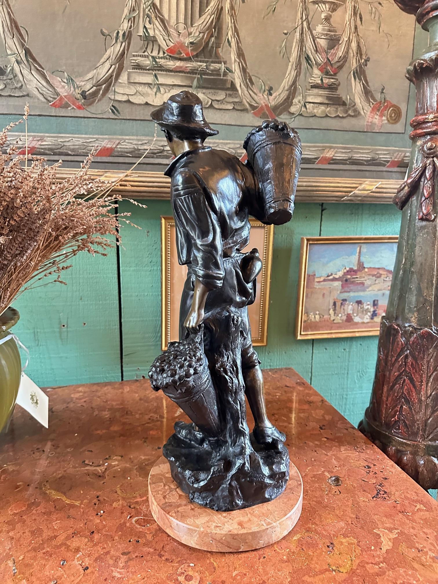 Mounted Sculpture Bust Bronze on Marble Base Bibelot Decorative Center Art Piece In Fair Condition For Sale In West Hollywood, CA