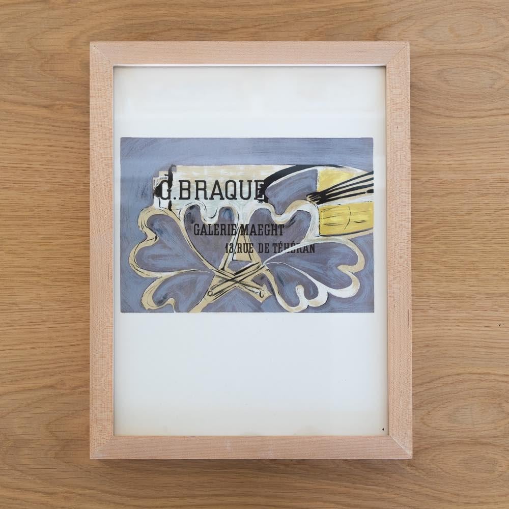 Small-scale vintage color lithograph by famous artist Georges Braque. Lithograph depicts an abstract motif rendered by the artist. From the original printing by Mourlot Freres in Paris, 1959. Beautifully rendered and vibrantly printed on one side