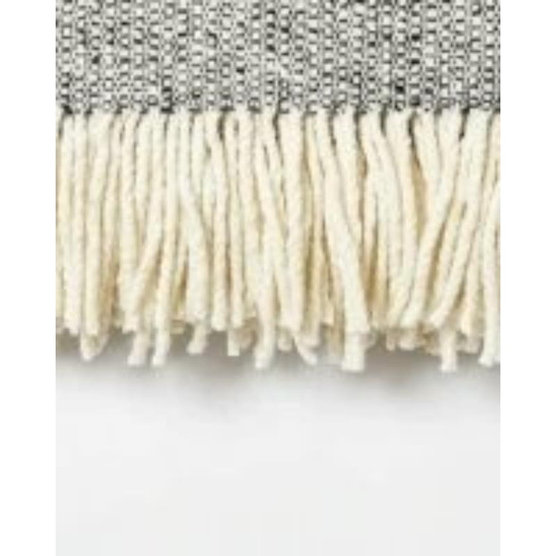 XXI secolo e contemporaneo Mourne Textiles, Coperta Tweed Emphasize - Grigio antracite in vendita