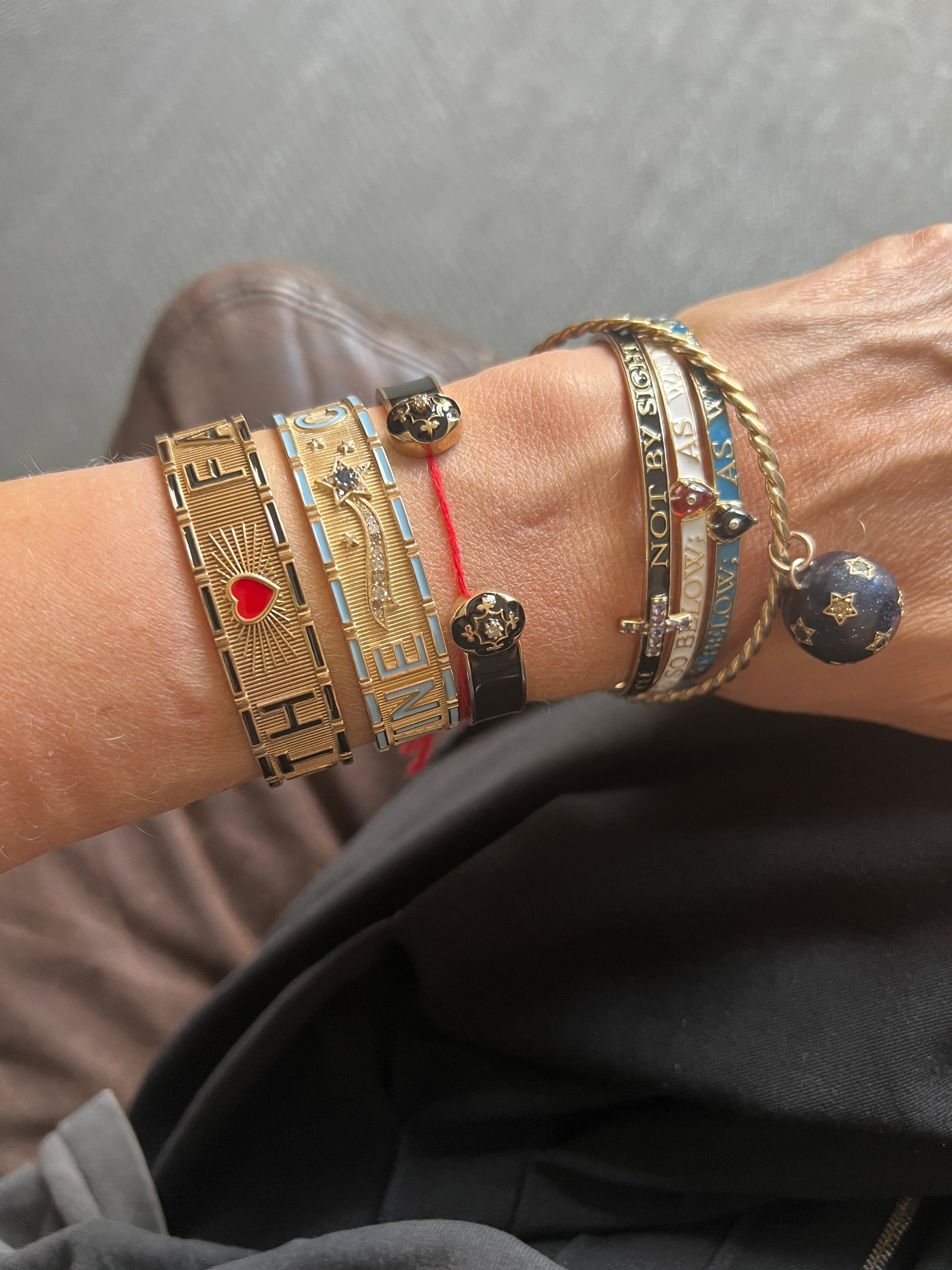 Contemporain Bracelet jonc boule étoile de diamants émaillé en vente