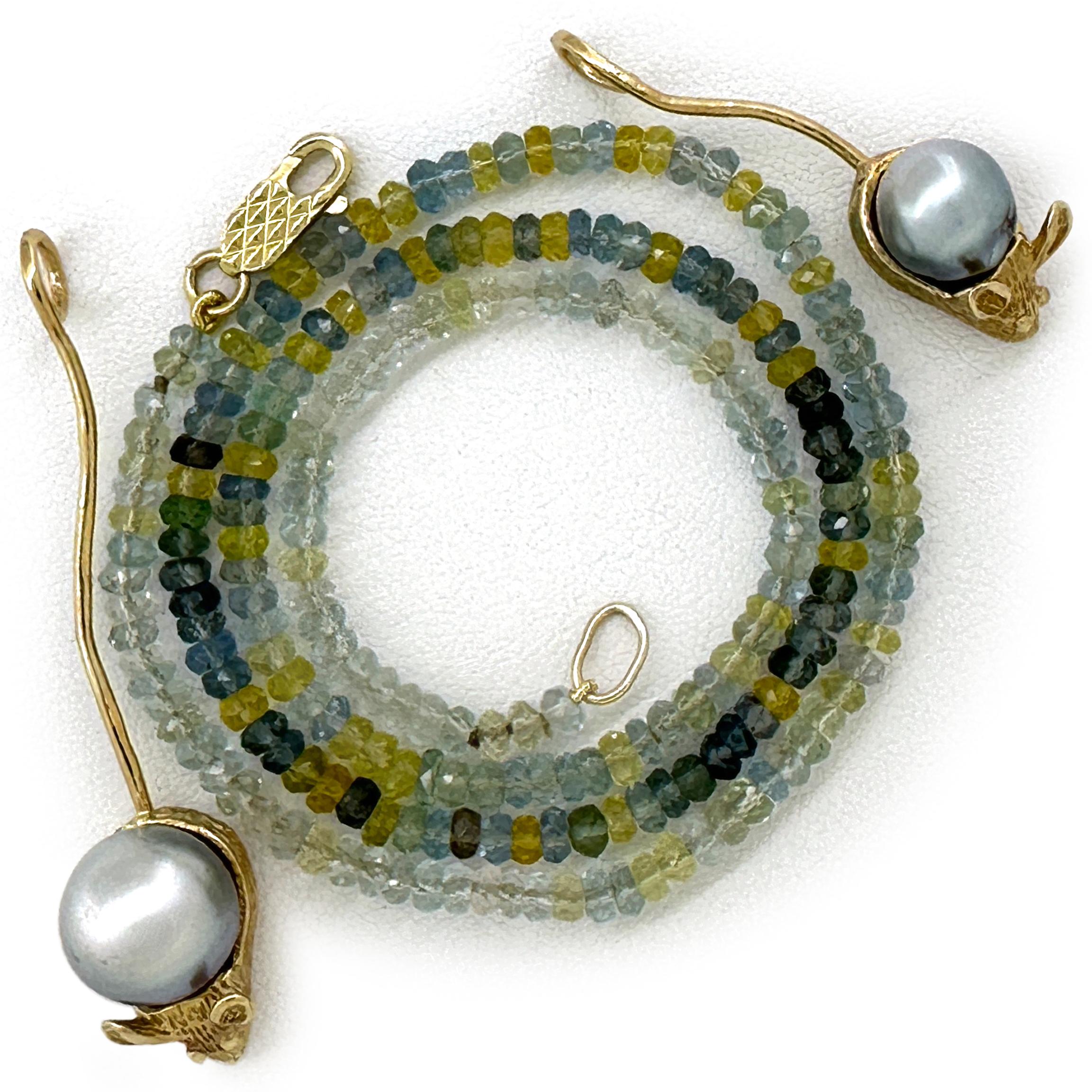 Paire de pendentifs « Mousies » en or jaune avec perles de Tahiti sur chaîne en aigue-marine Neuf - En vente à Sherman Oaks, CA
