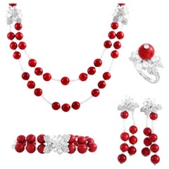 Moussaieff Parure collier, boucles d'oreilles et bague en or avec diamants de 72,59 carats et corail