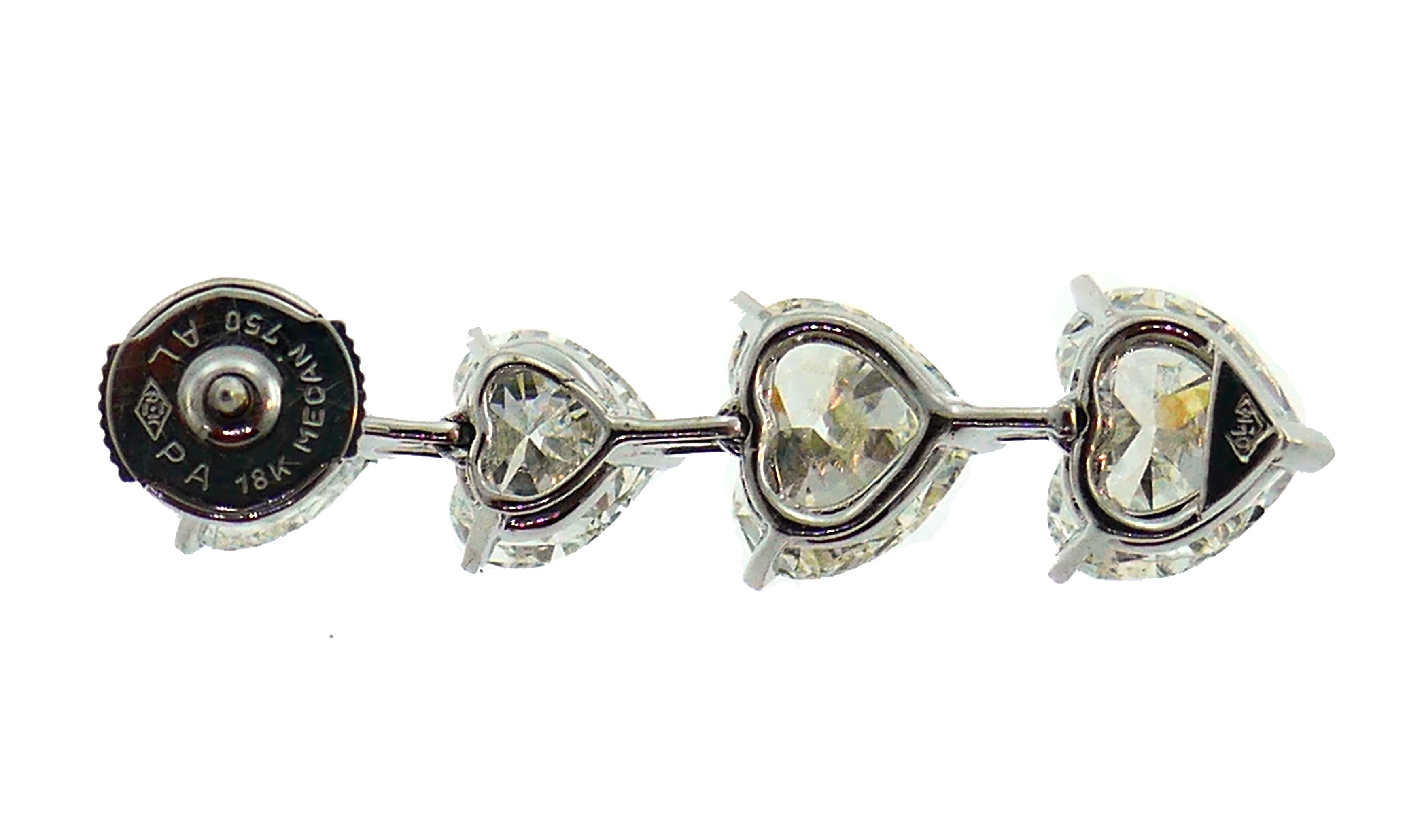 Donna Orecchini pendenti in platino con diamante a cuore Moussaieff GIA in vendita