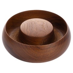 Cenicero de Madera Bigote de J. Hill's Standard