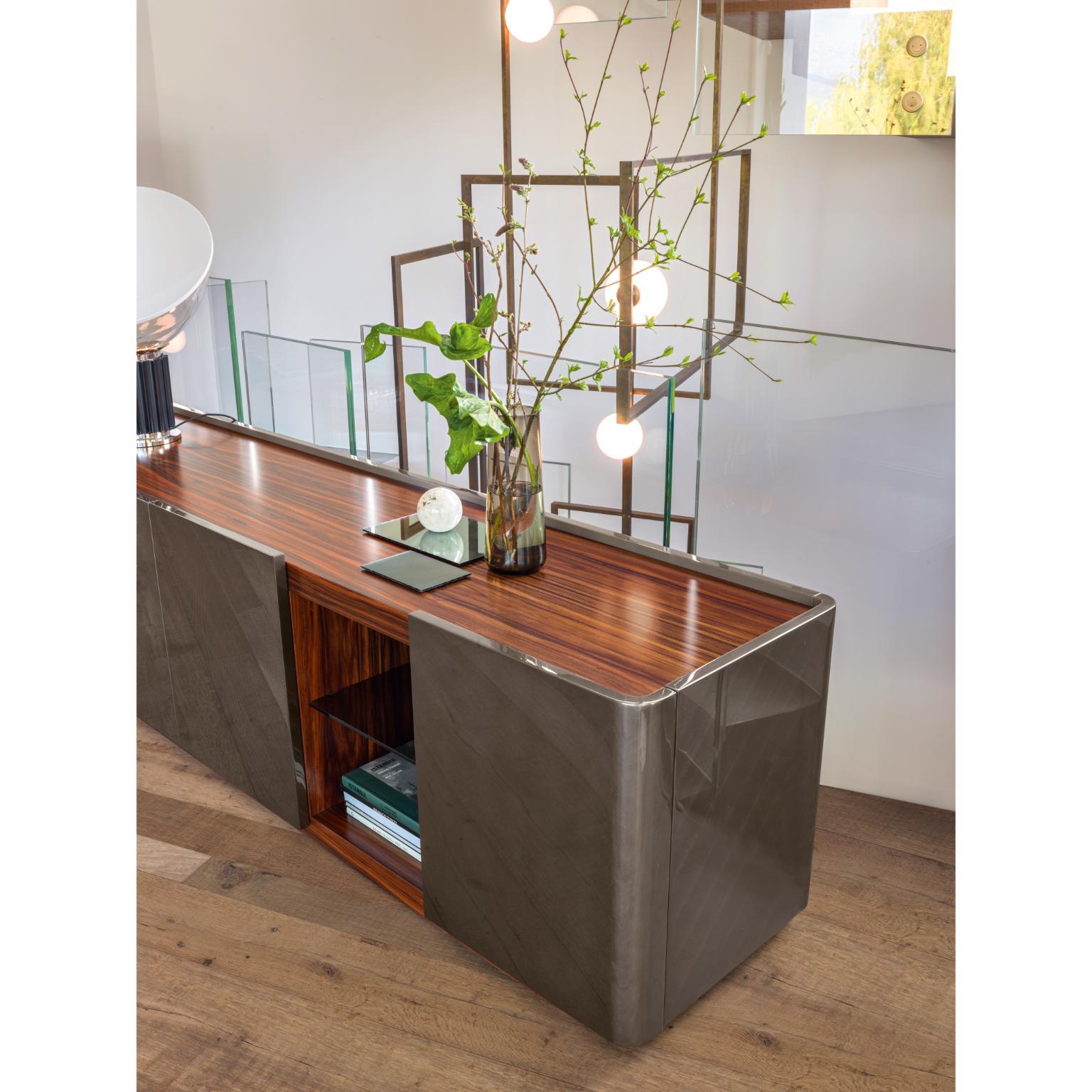 Italian Moustique 5041 Sideboard by Redeco For Sale