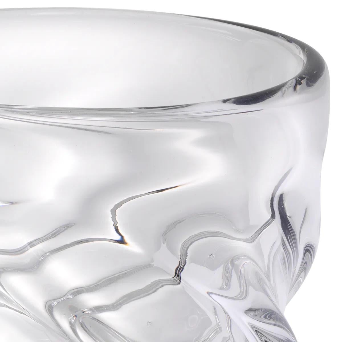 Francese Vaso di vetro trasparente soffiato a bocca, fatto a mano. in vendita