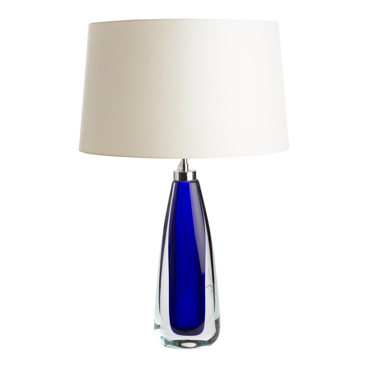 XXI secolo e contemporaneo Lampade da tavolo in vetro di Murano Glass Sommerso soffiato a bocca in Cristallo, Blu e Nichel in vendita