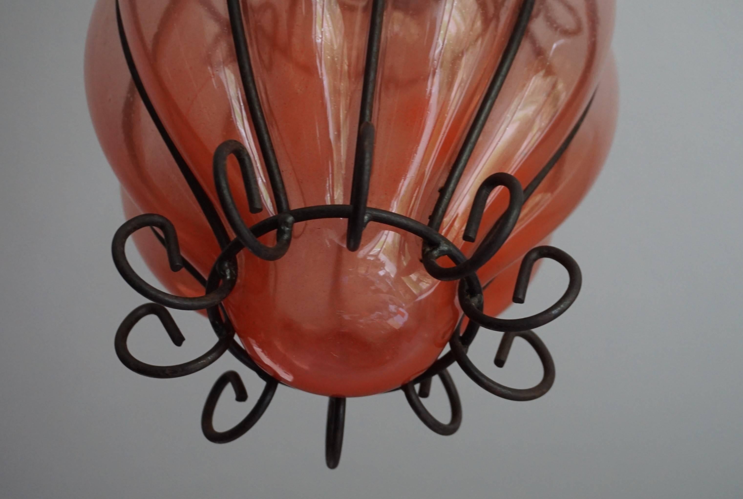 Lampe à suspension vintage en verre vénitien de Murano soufflé à la bouche, coloré et épais, vers 1950 en vente 6