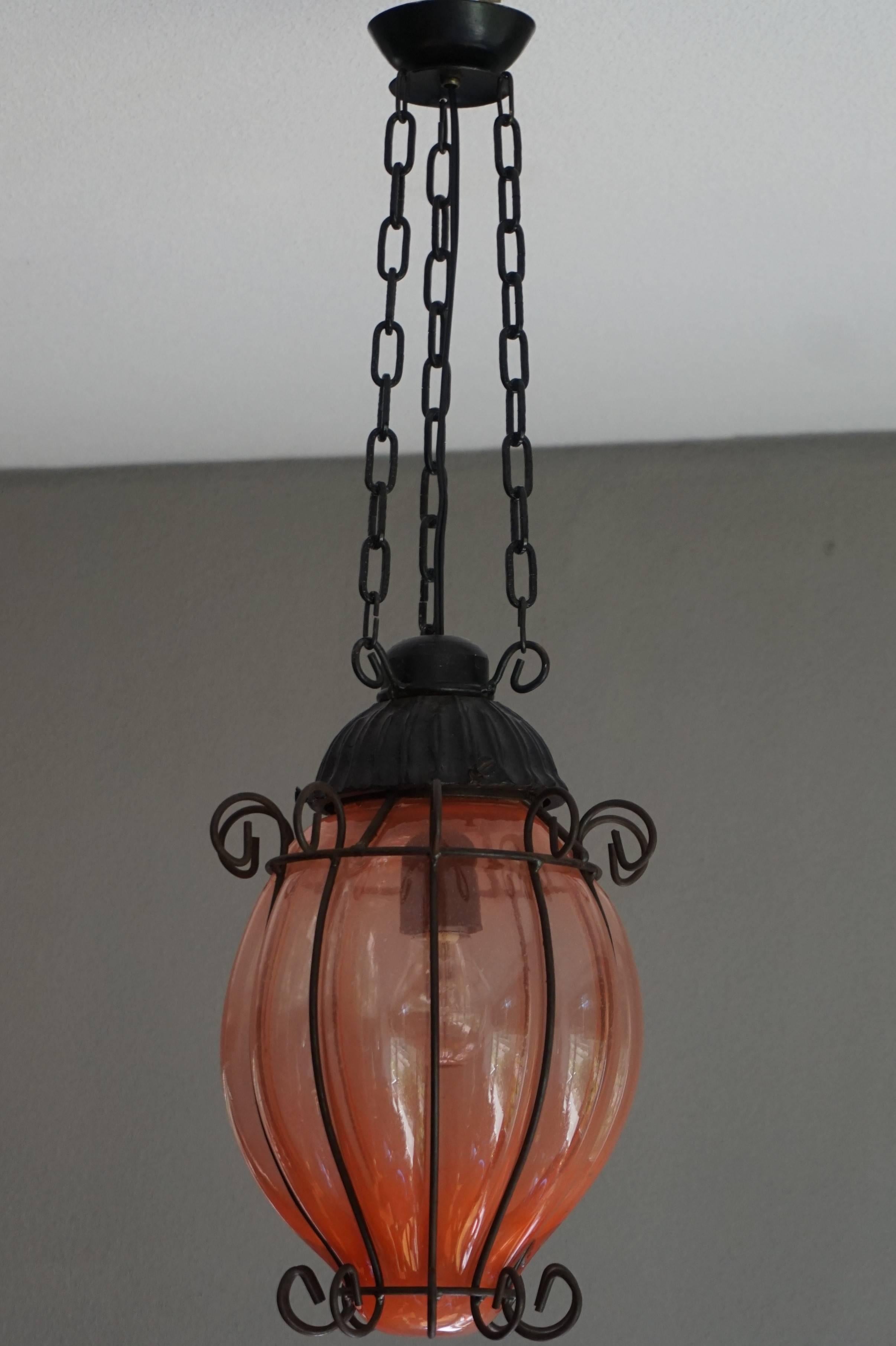 Lampe à suspension vintage en verre vénitien de Murano soufflé à la bouche, coloré et épais, vers 1950 en vente 9