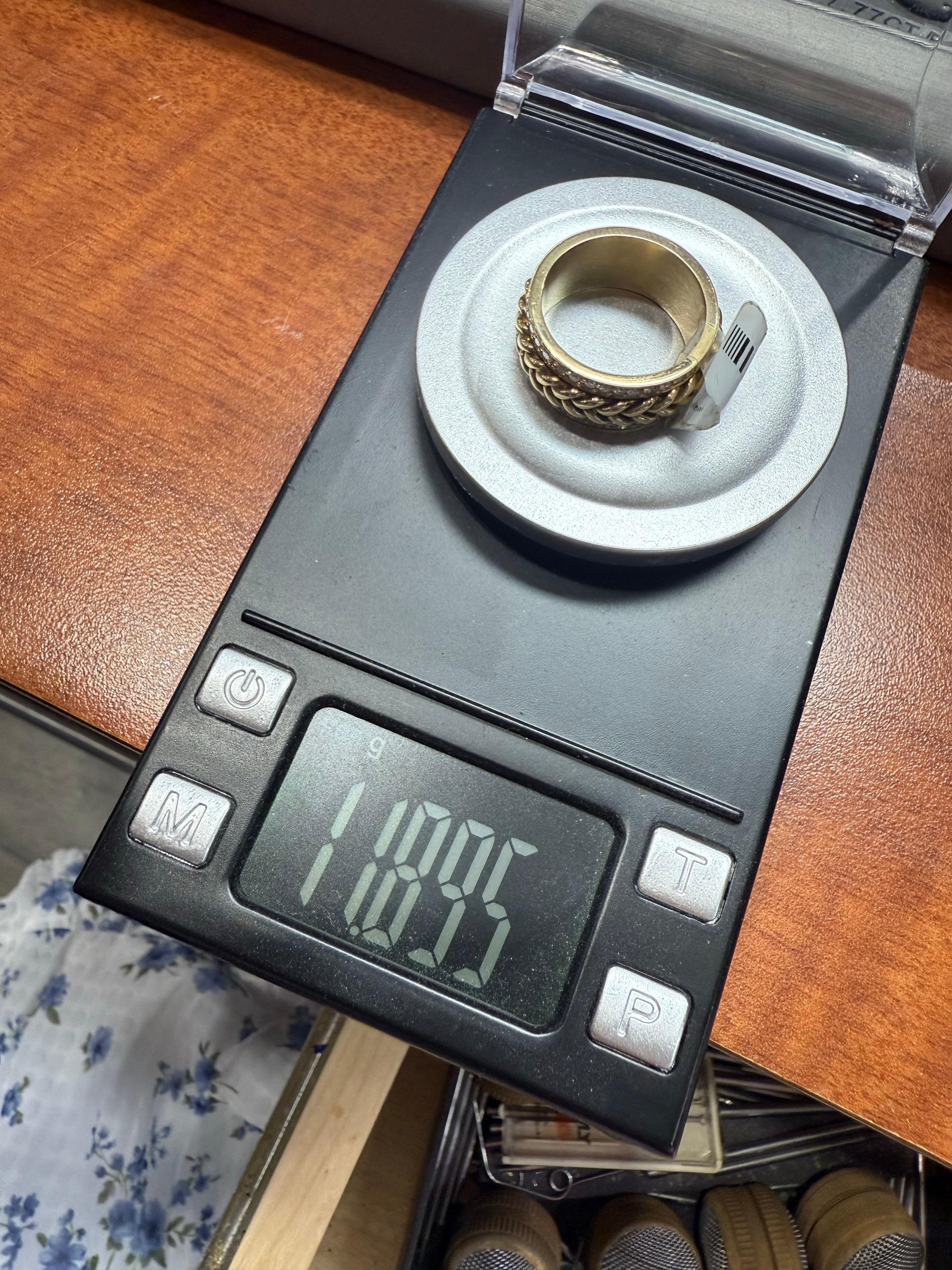 MOVABLE Geflochtener Diamantring 18KT Gelbgold Diamantring Größe 6.5 im Angebot 2