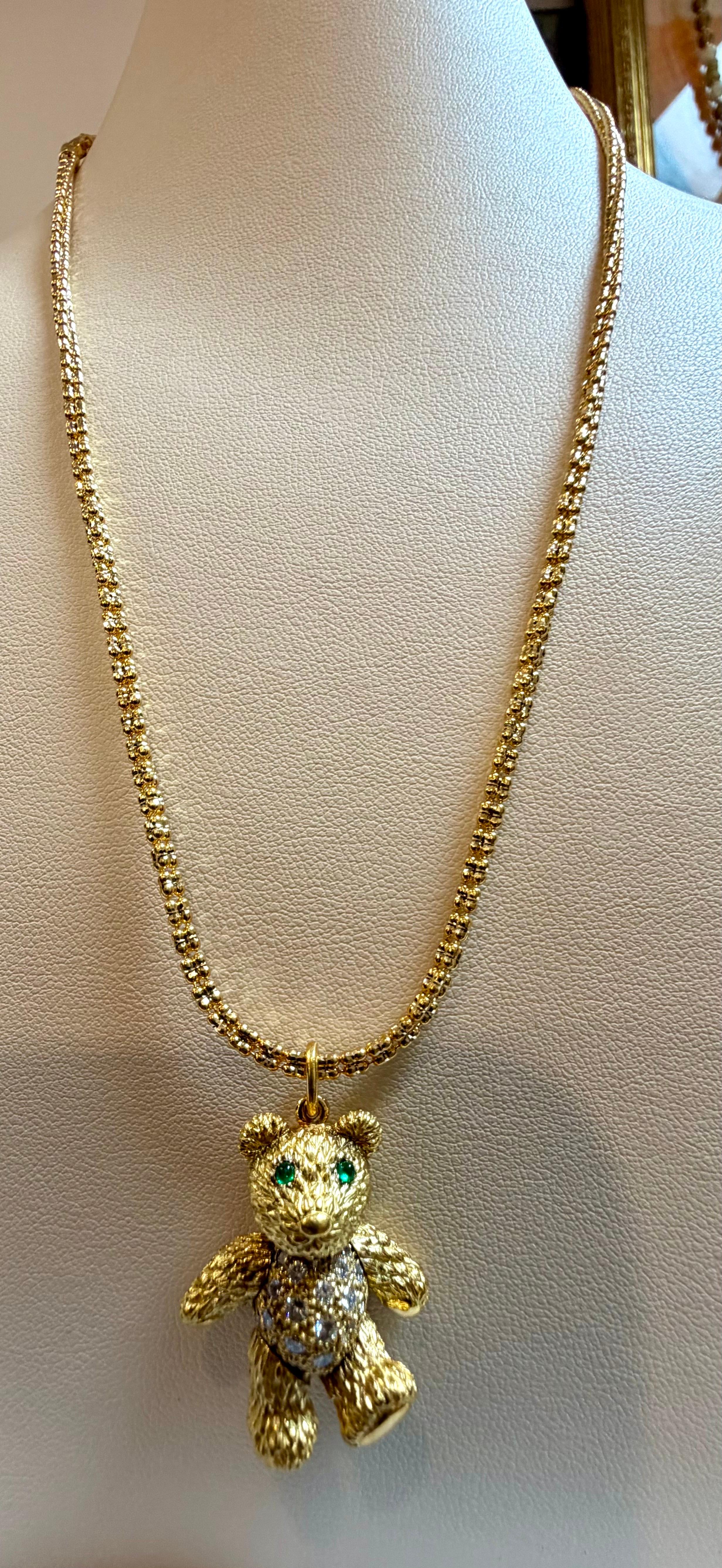 Round Cut Movable Teddy Bear + Diamonds Vintage 18 Karat Yellow Gold 27.7 Gm + 19