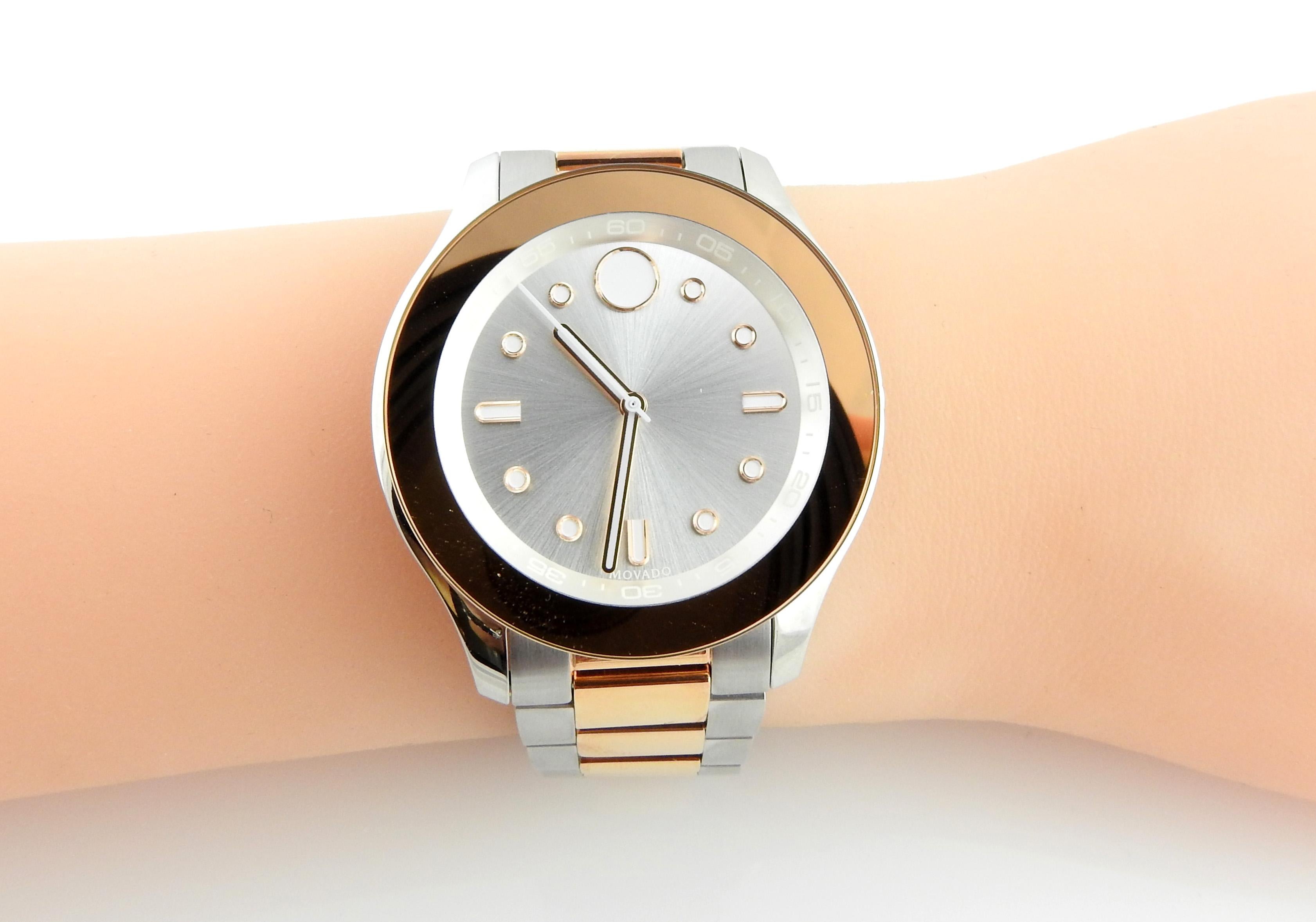 Movado Bold Edelstahl zweifarbige Damenuhr in Rosen- und Silbertönen in Schachtel 7